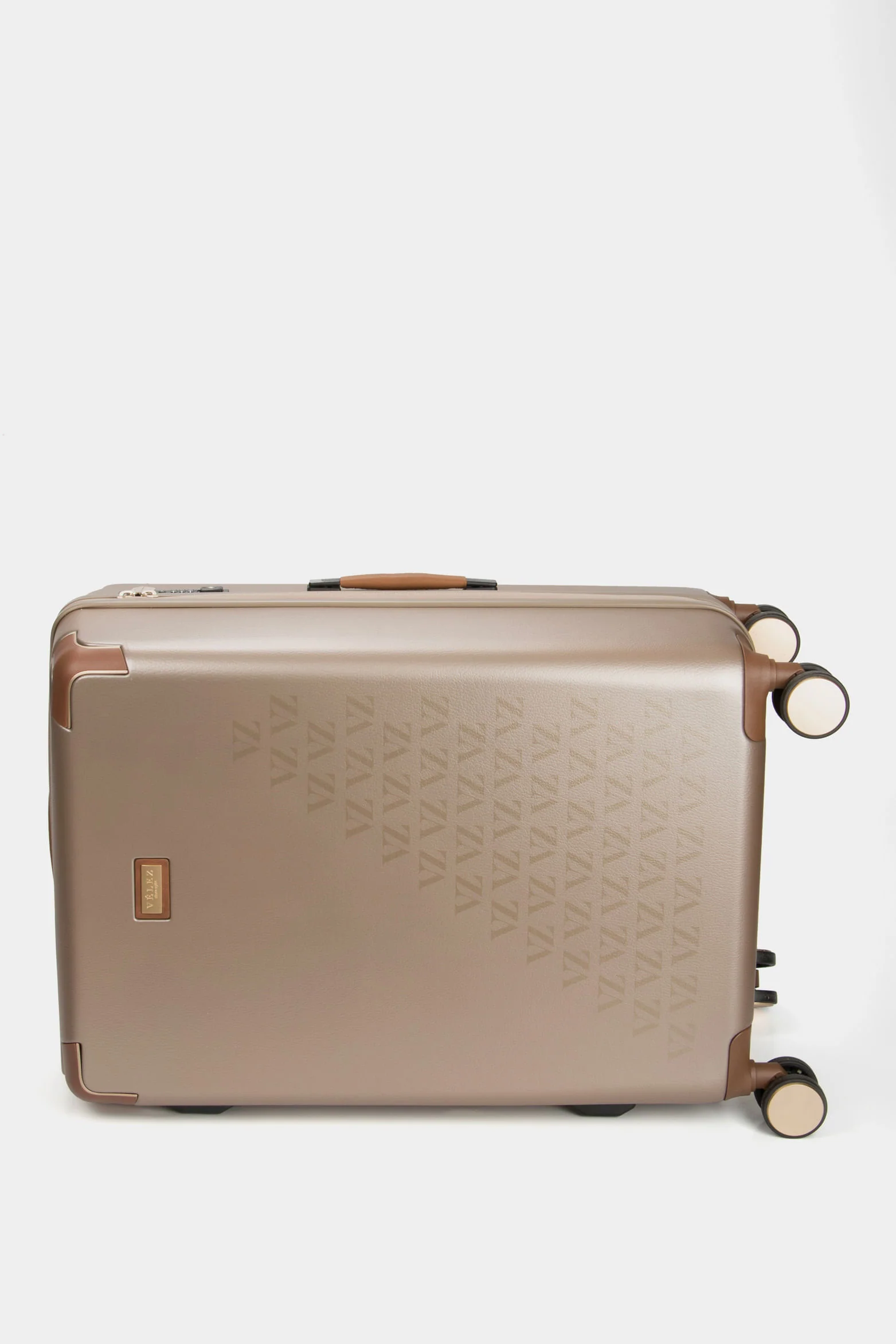 24” Georgia Artisan Executive Suitcase in Gold - Image 4