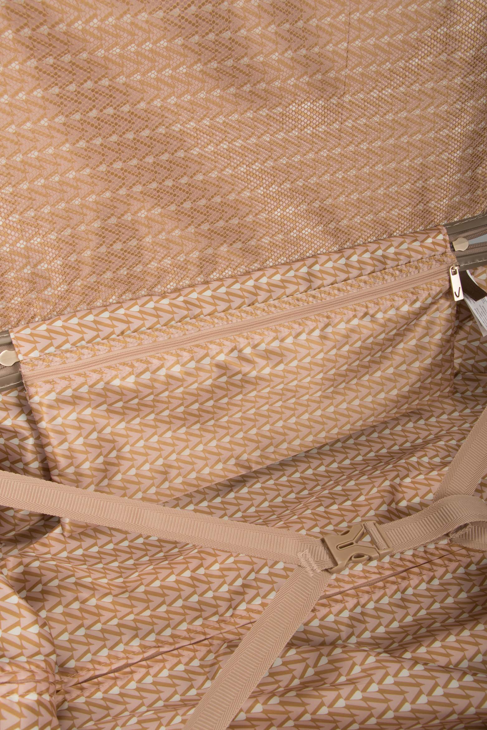 24” Georgia Artisan Executive Suitcase in Gold - Image 7