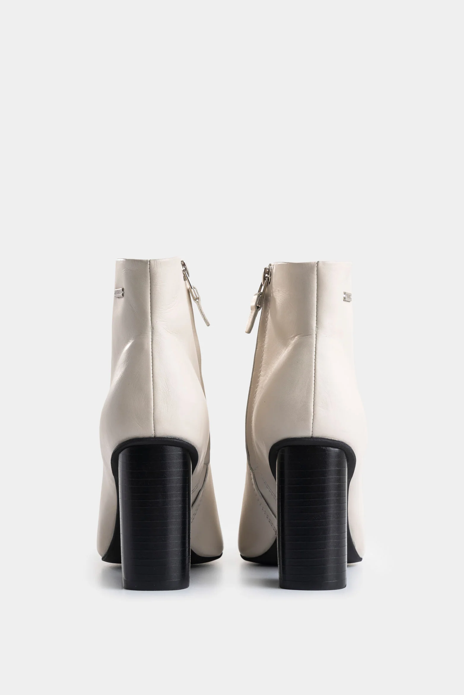 Agata Leather Ankle Boots for Women Pointed Toe - Image 3