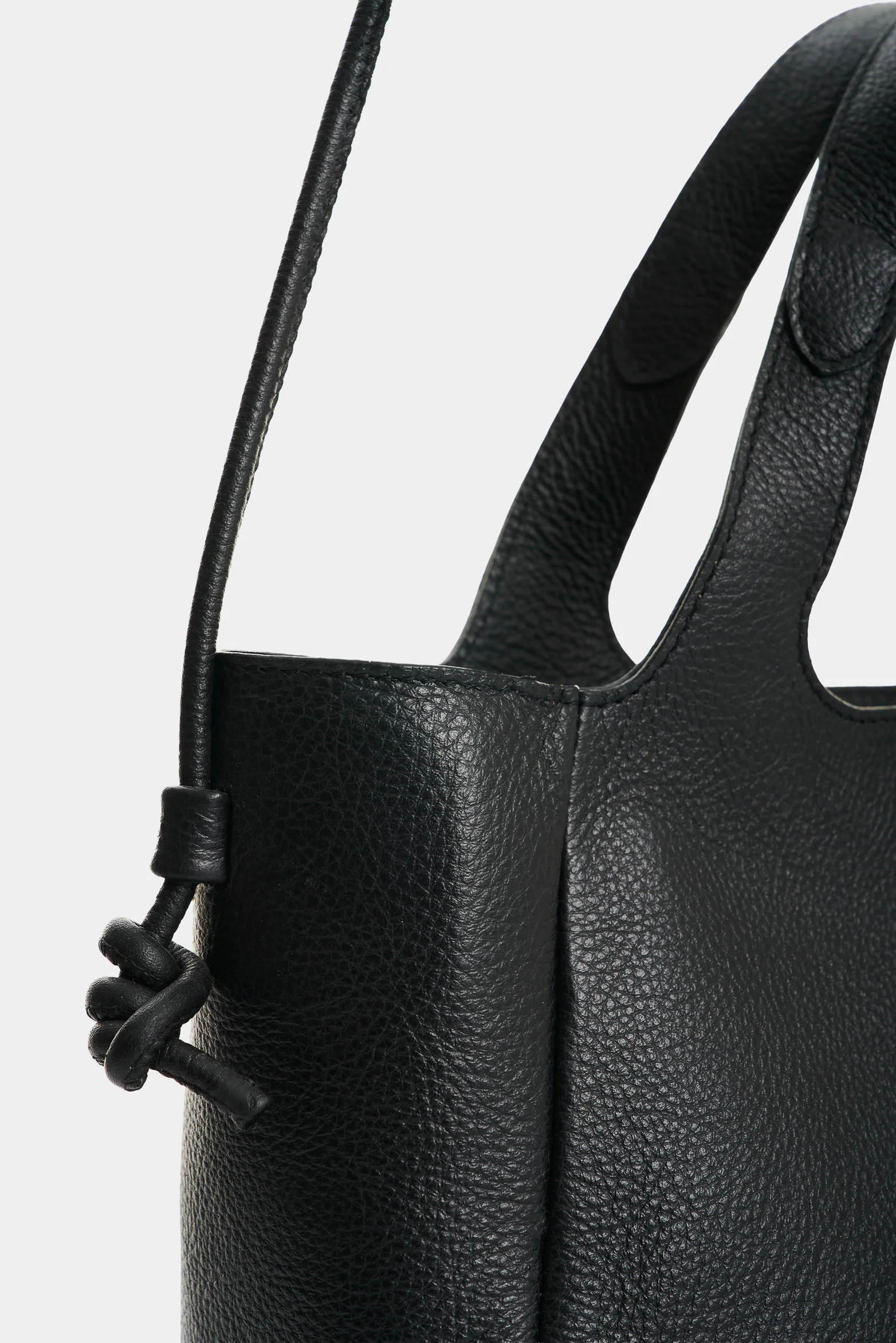 Ailana leather bowling bag for women - Image 4