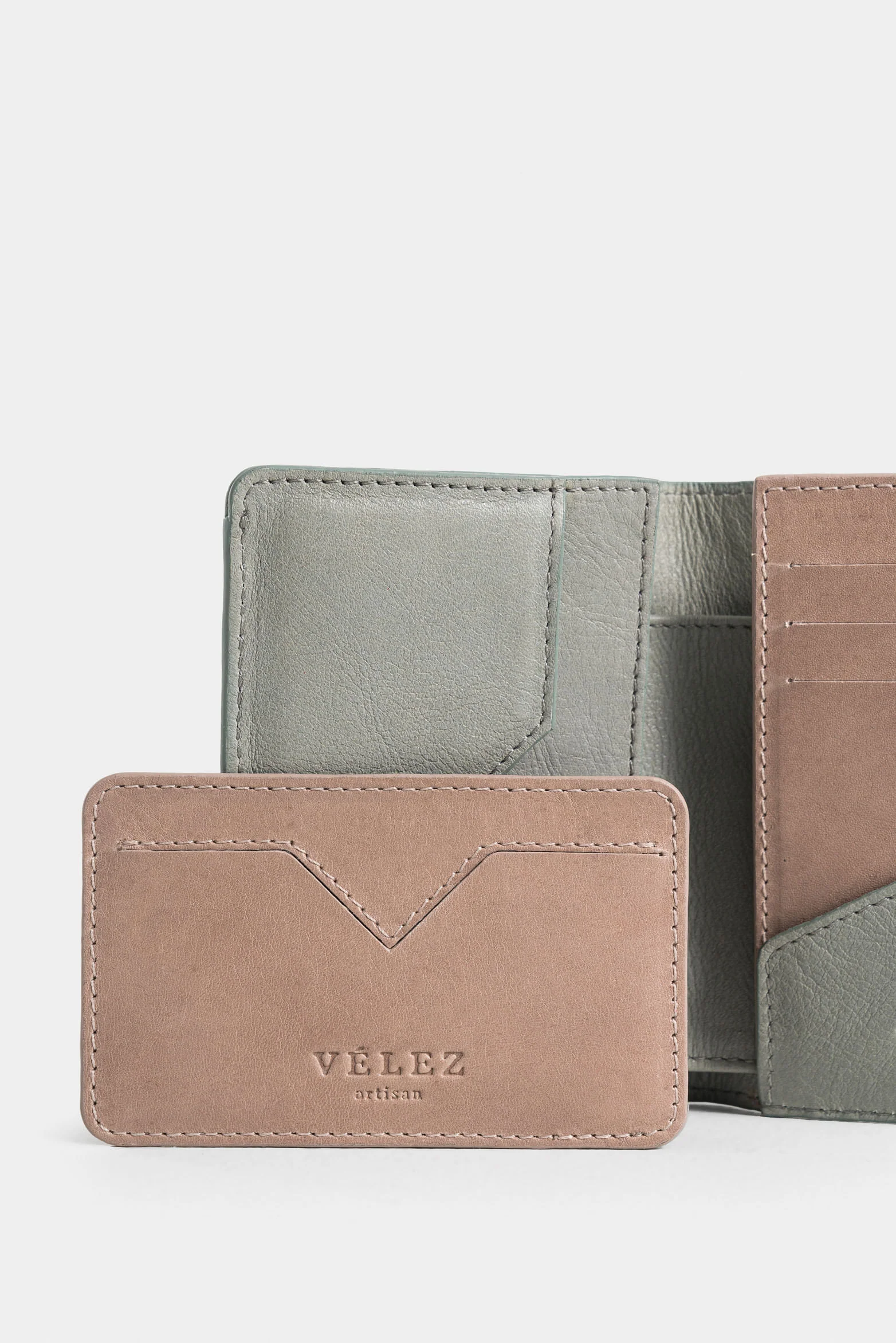 Alava Leather Wallet for Men with Extractable Card Holder - Image 5