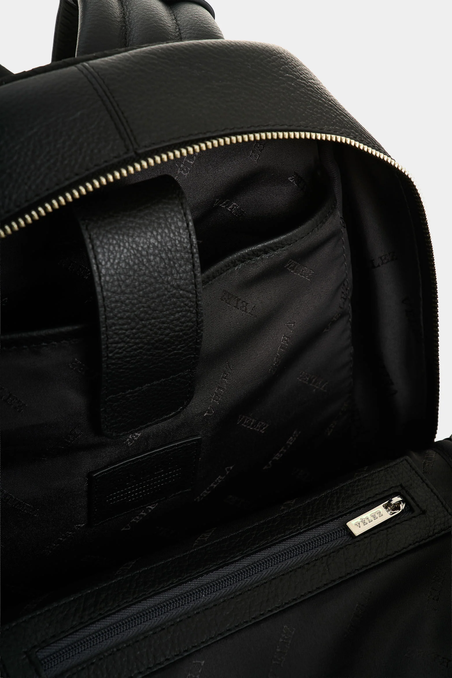 Alava mini leather backpack for women - Image 5