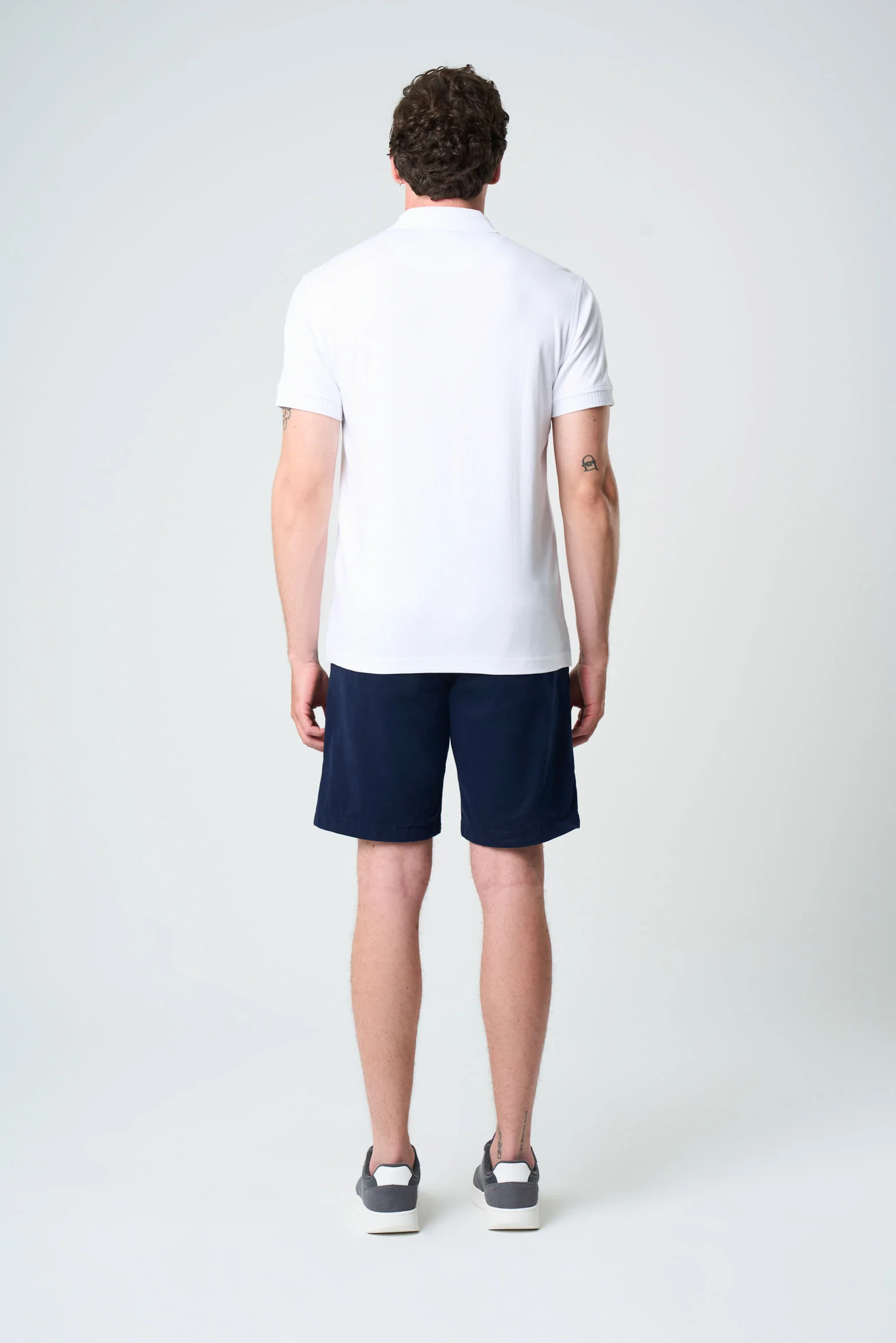 Alcor Short-Sleeve Polo for Men – Ribbed Detail - Image 3