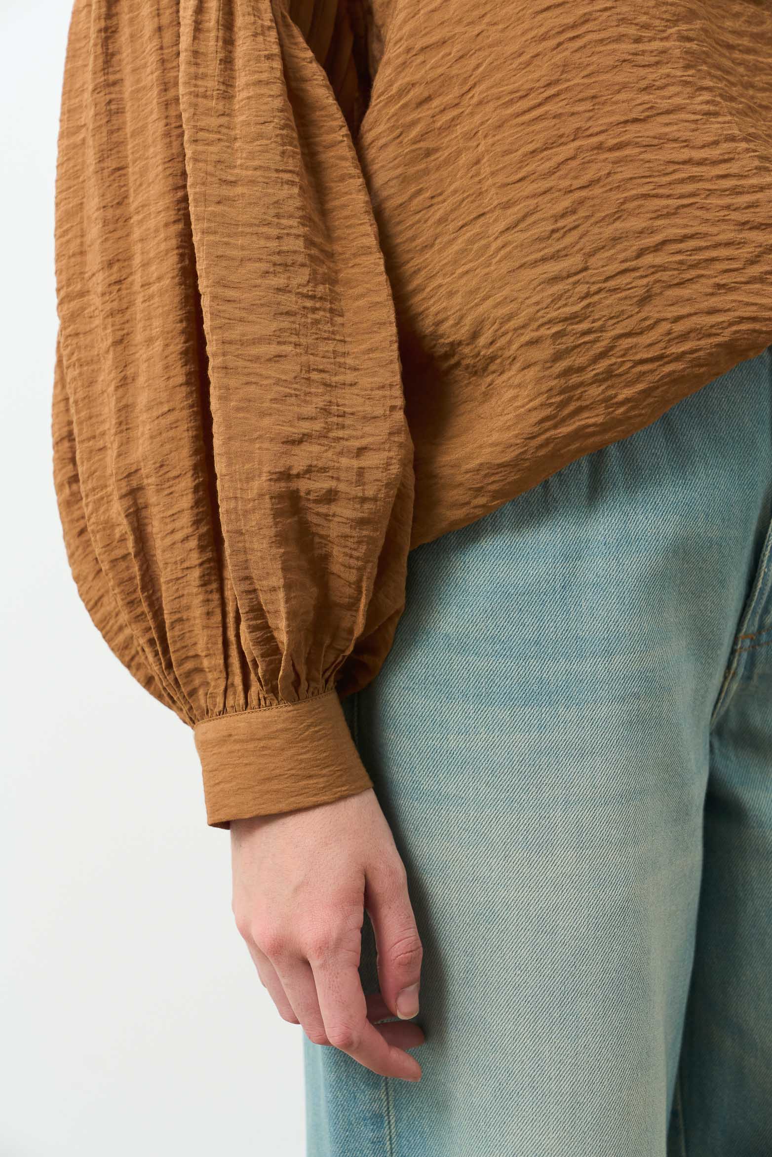 Almaru knit shirt for women - Image 5