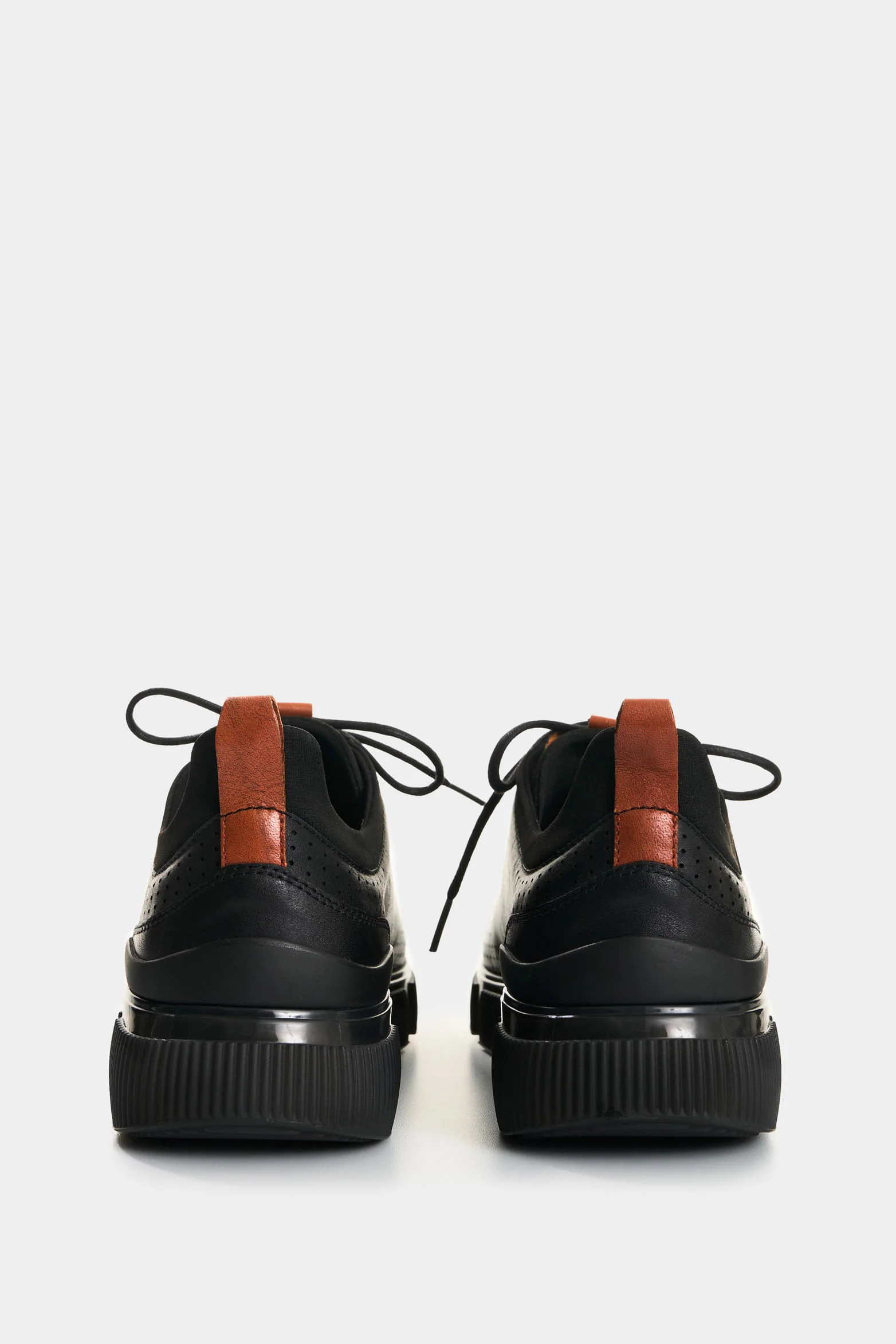 Aria Leather Lace-Up Shoes for Men - Image 3