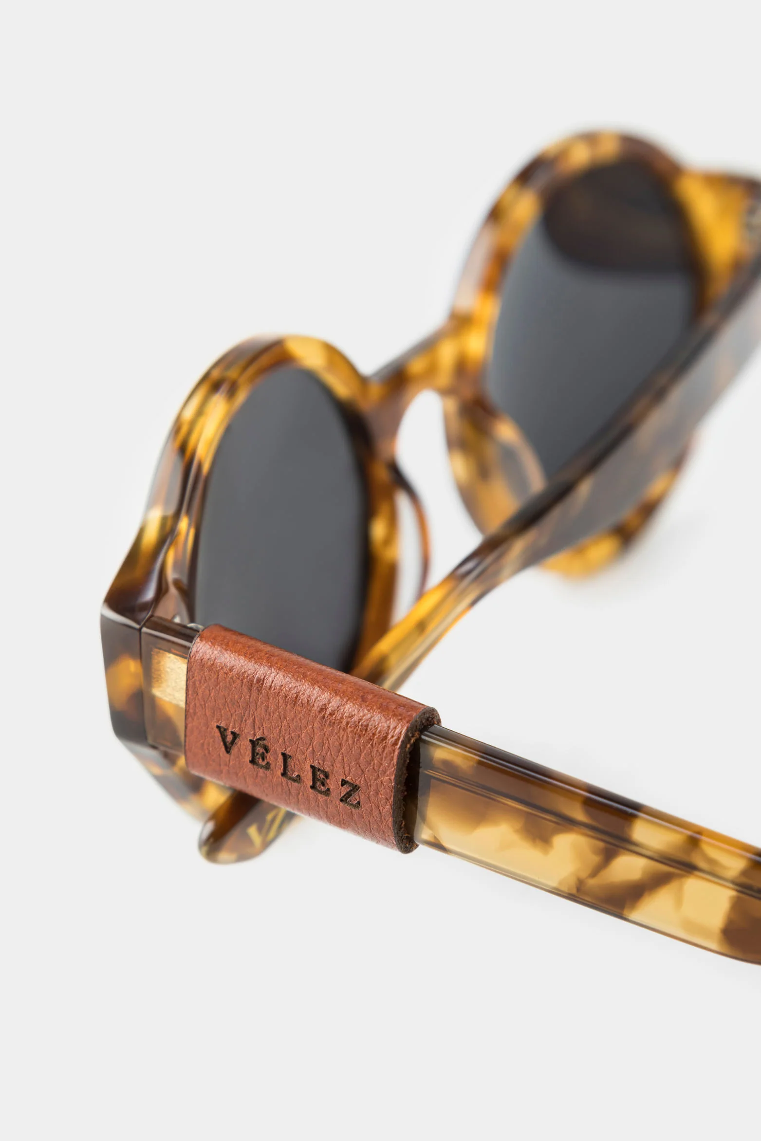 Athens Round Silhouette Sunglasses for Women - Image 3