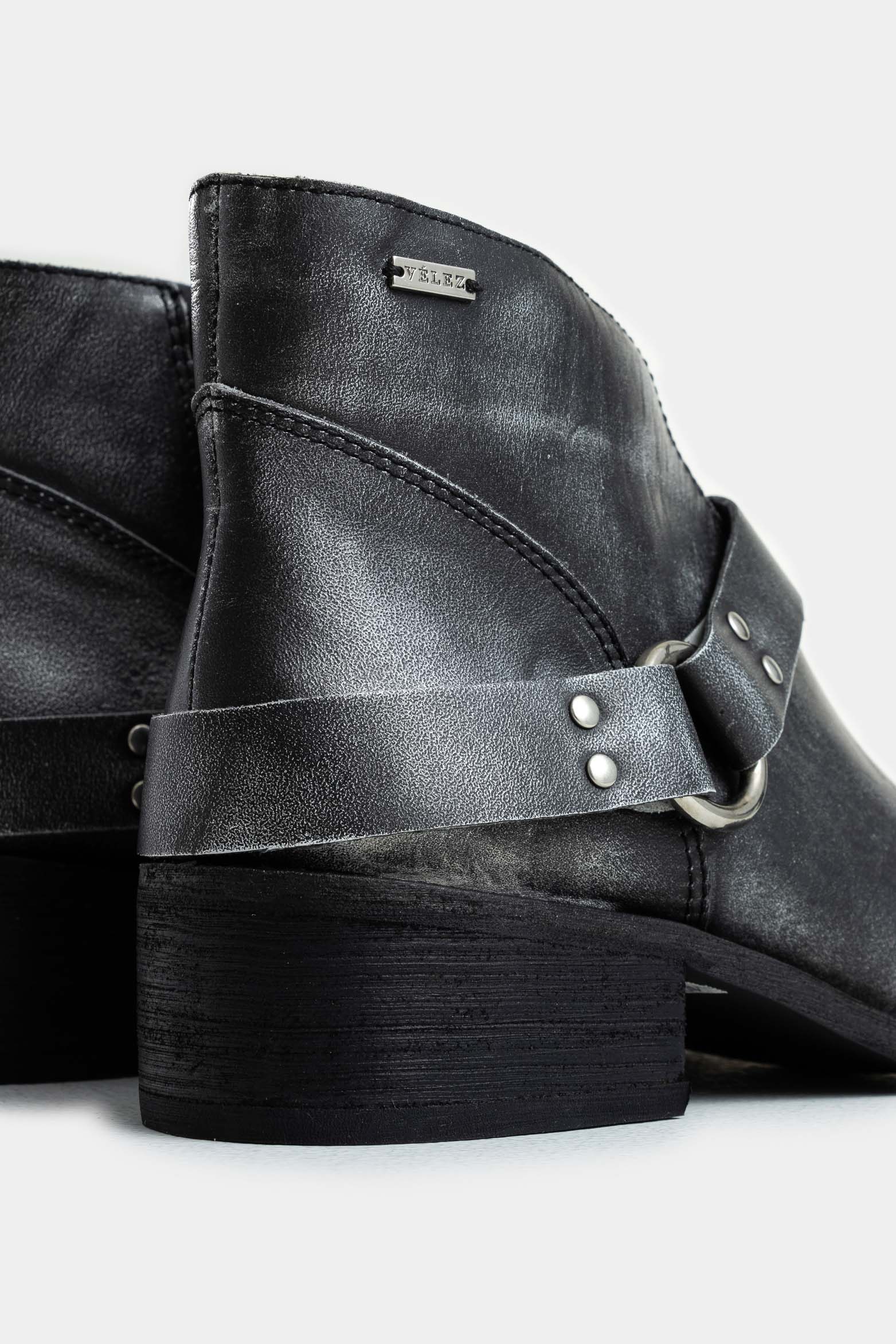 Azúcar Texan Ankle Leather Booties for Women with Stirrup Detail - Image 5