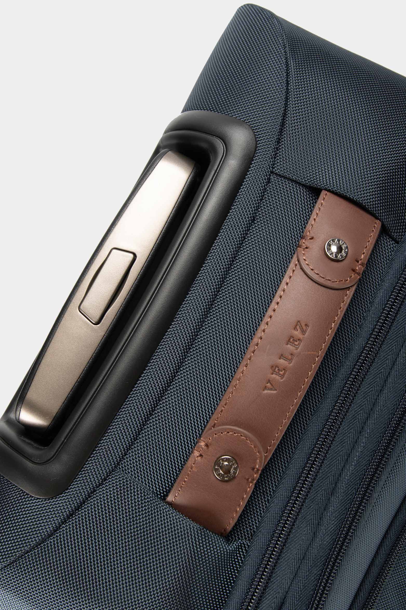Barabino Suitcase in Dark Blue - Image 4