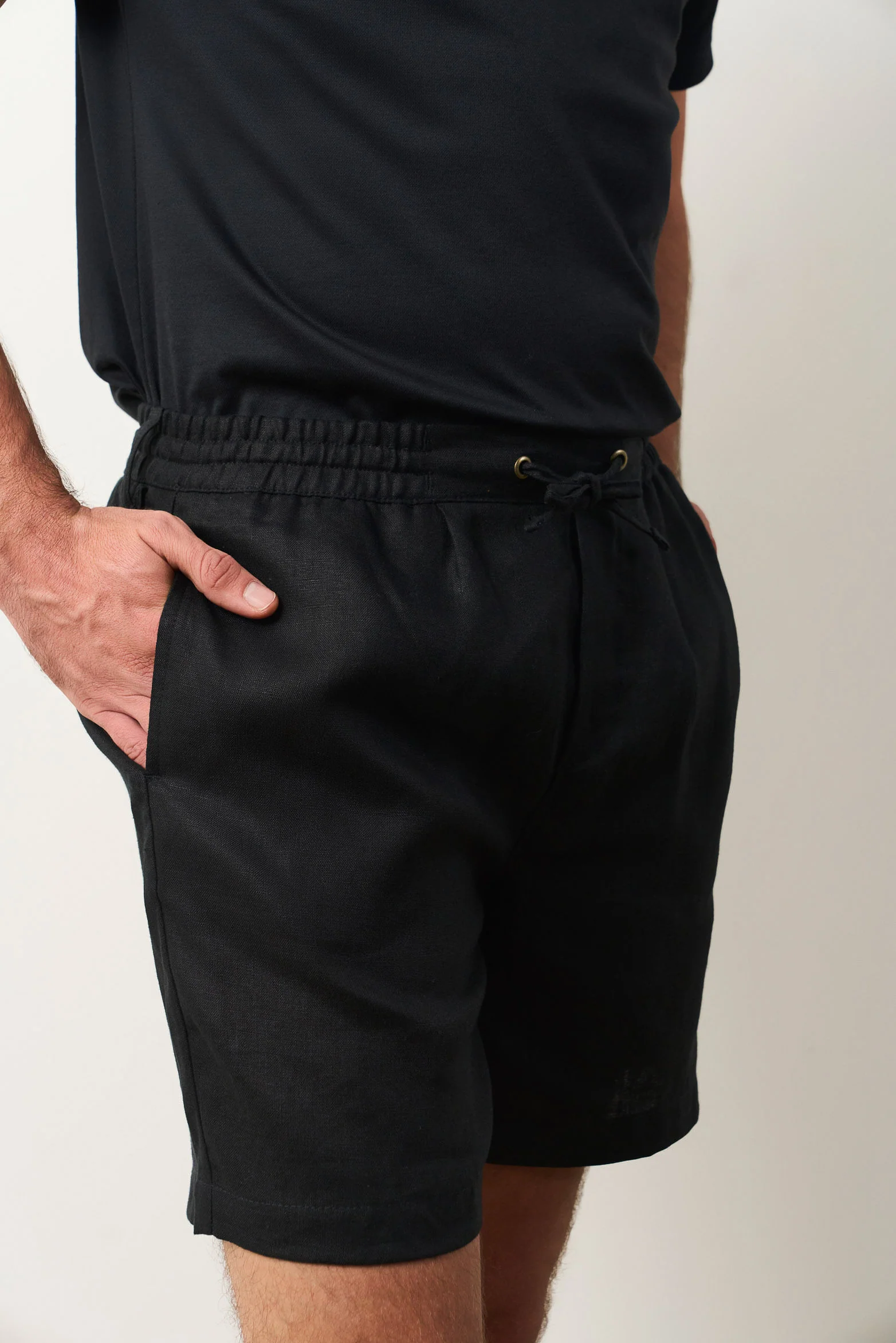 Bélgica linen bermuda shorts for men - Image 5