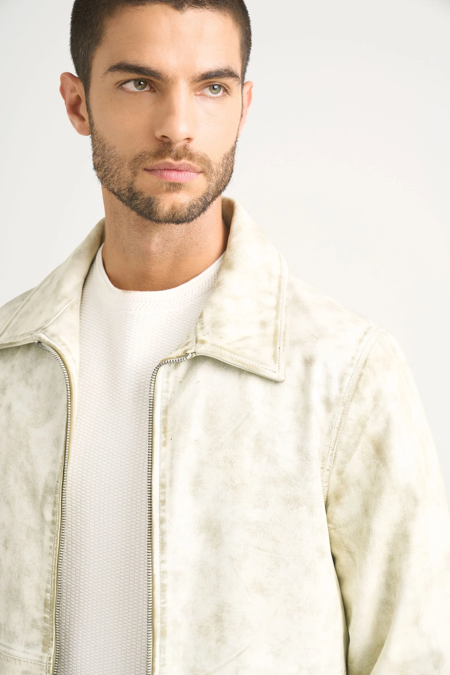 Bright Leather Jacket for Men, Distressed Effect - Image 3