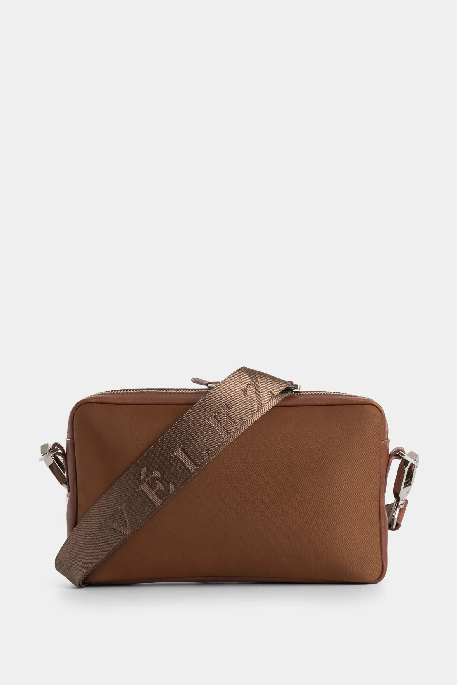 Cassat 2 leather crossbody bag for men with scriber effect - Image 3