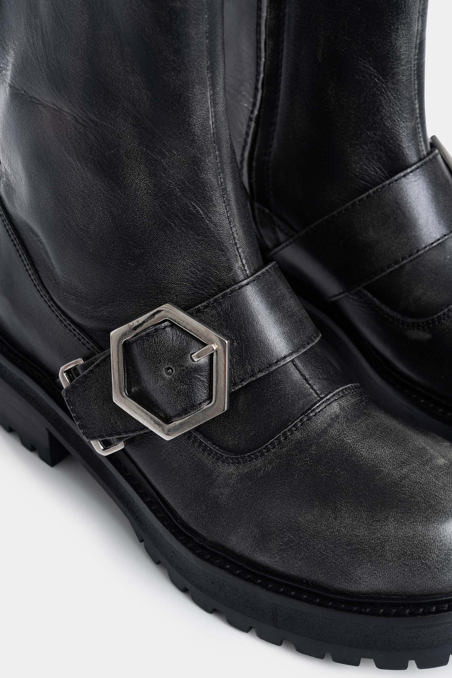 Chelsea Noir Brush Off Leather Boots for Women with Rider Style - Image 5