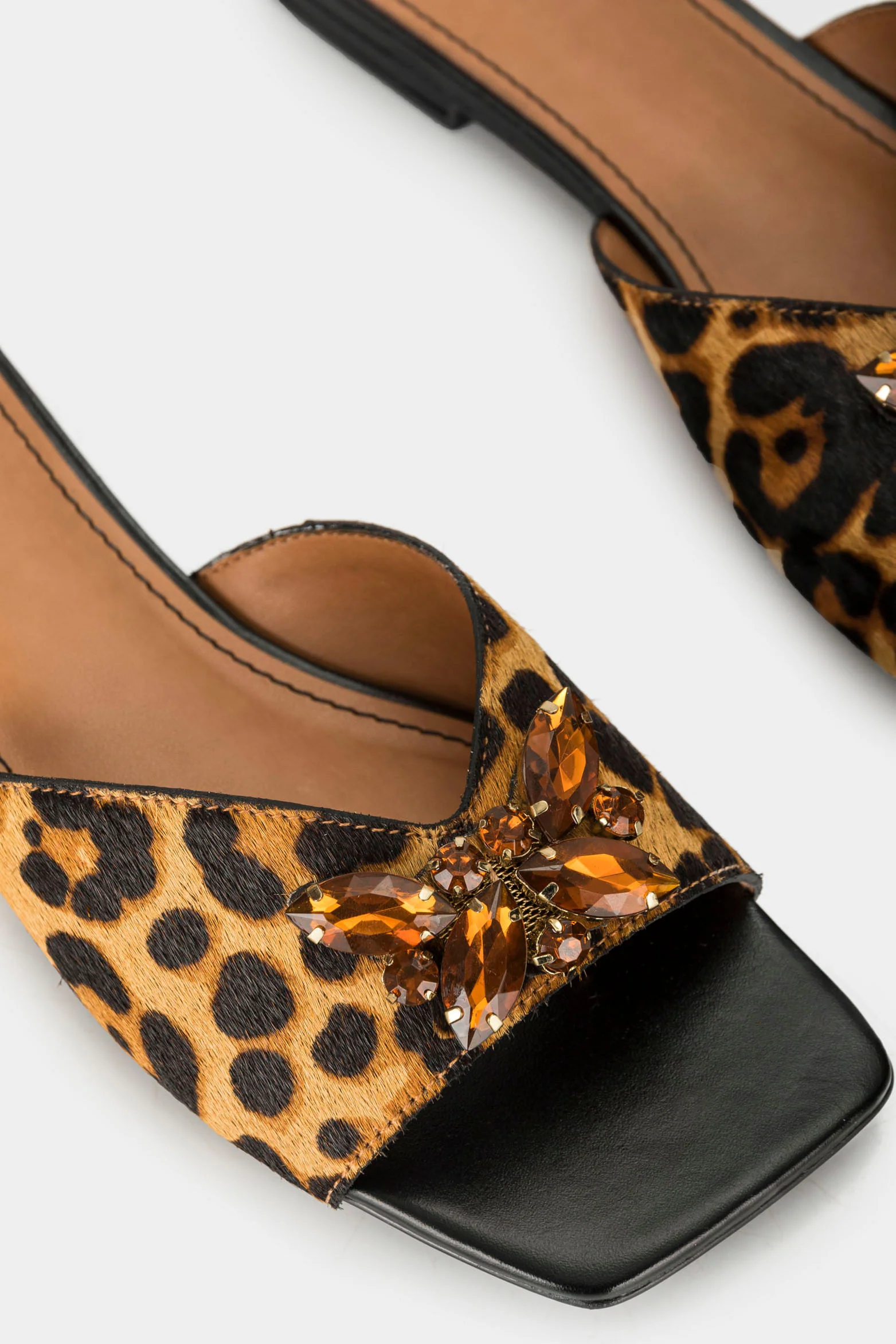 Chita Flat Leather Sandals - Image 4
