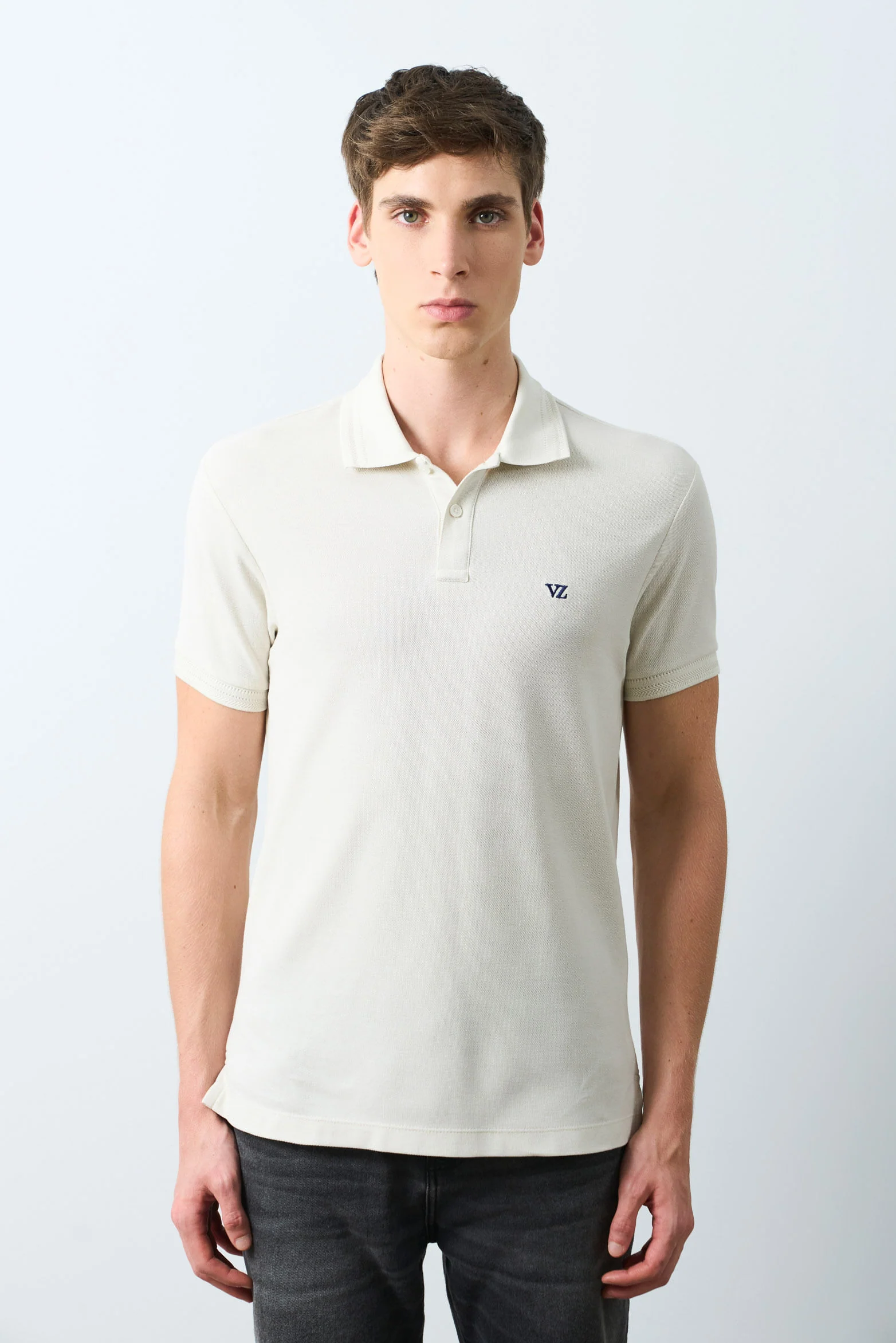 Essential short-sleeve polo for men textured - Image 4