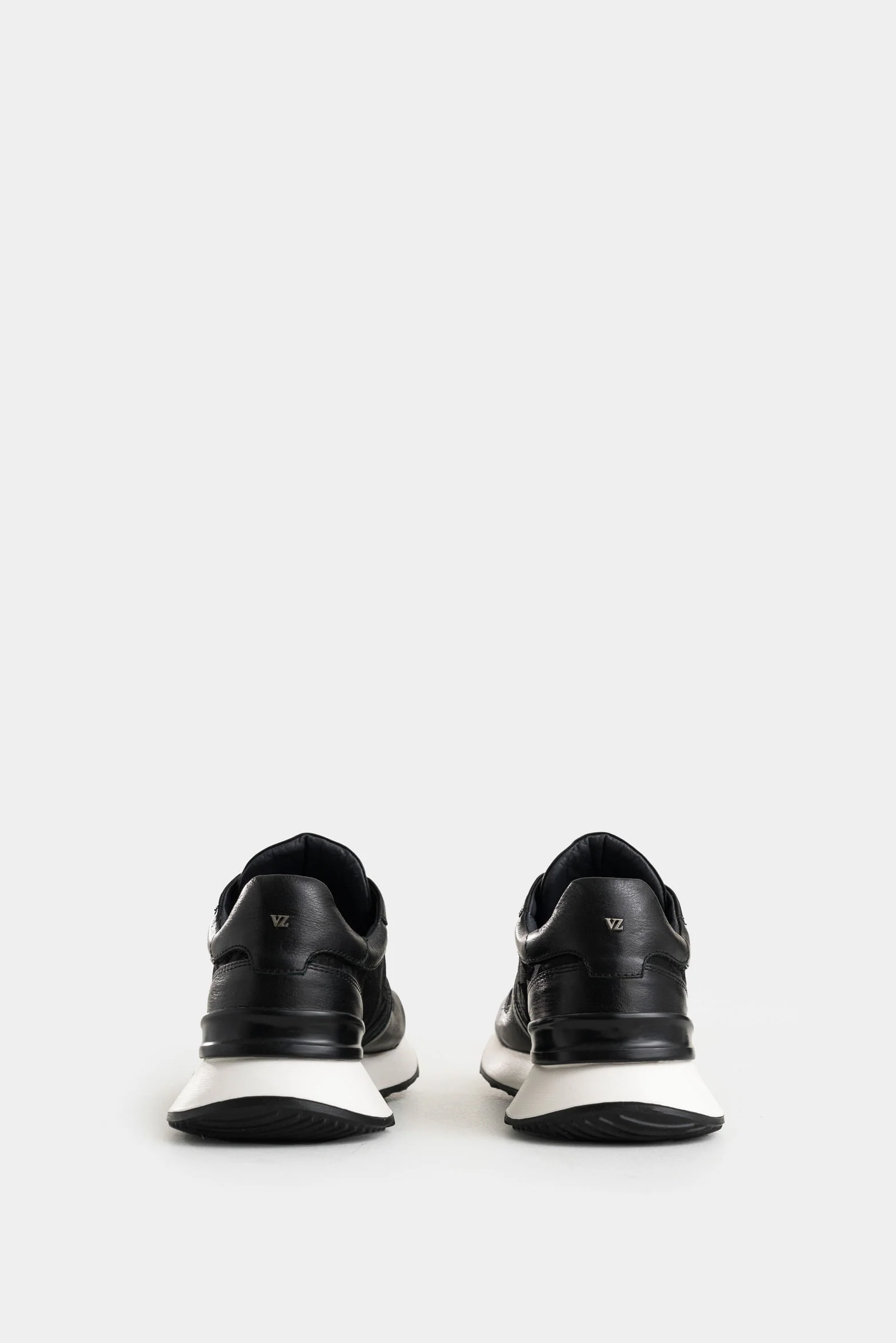 Garda Leather Sneakers for Men Jacquard Details - Image 3