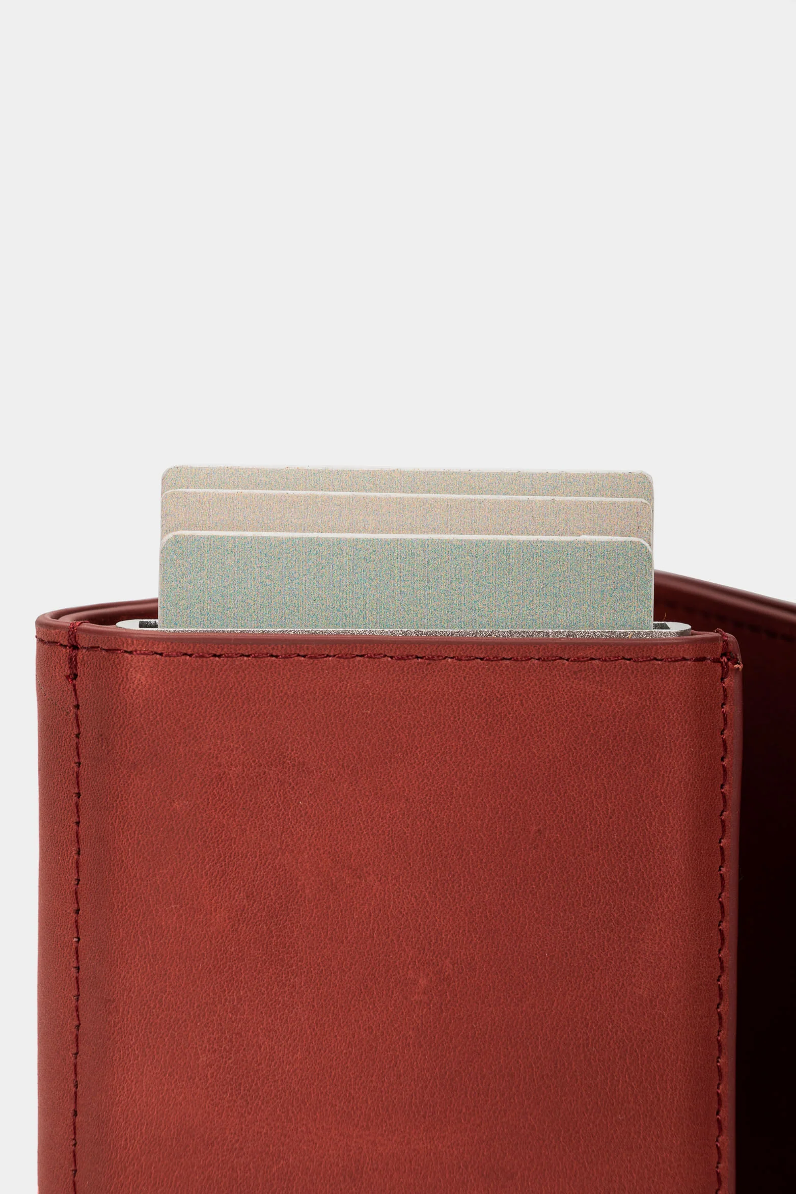 Garry Tech Leather Card Holder in Burgundy - Image 6