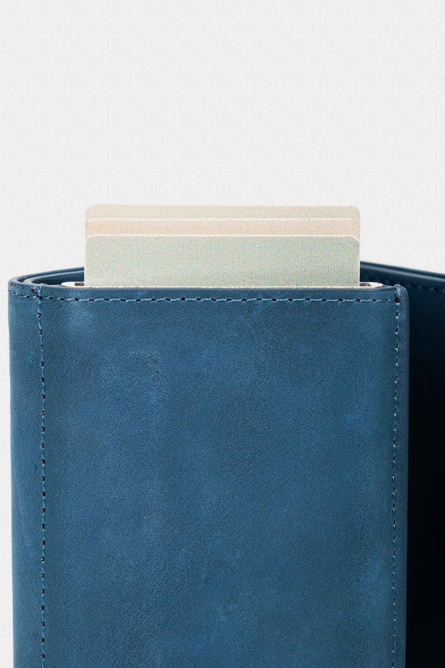 Garry Tech Leather Card Holder in Dark Blue - Image 6