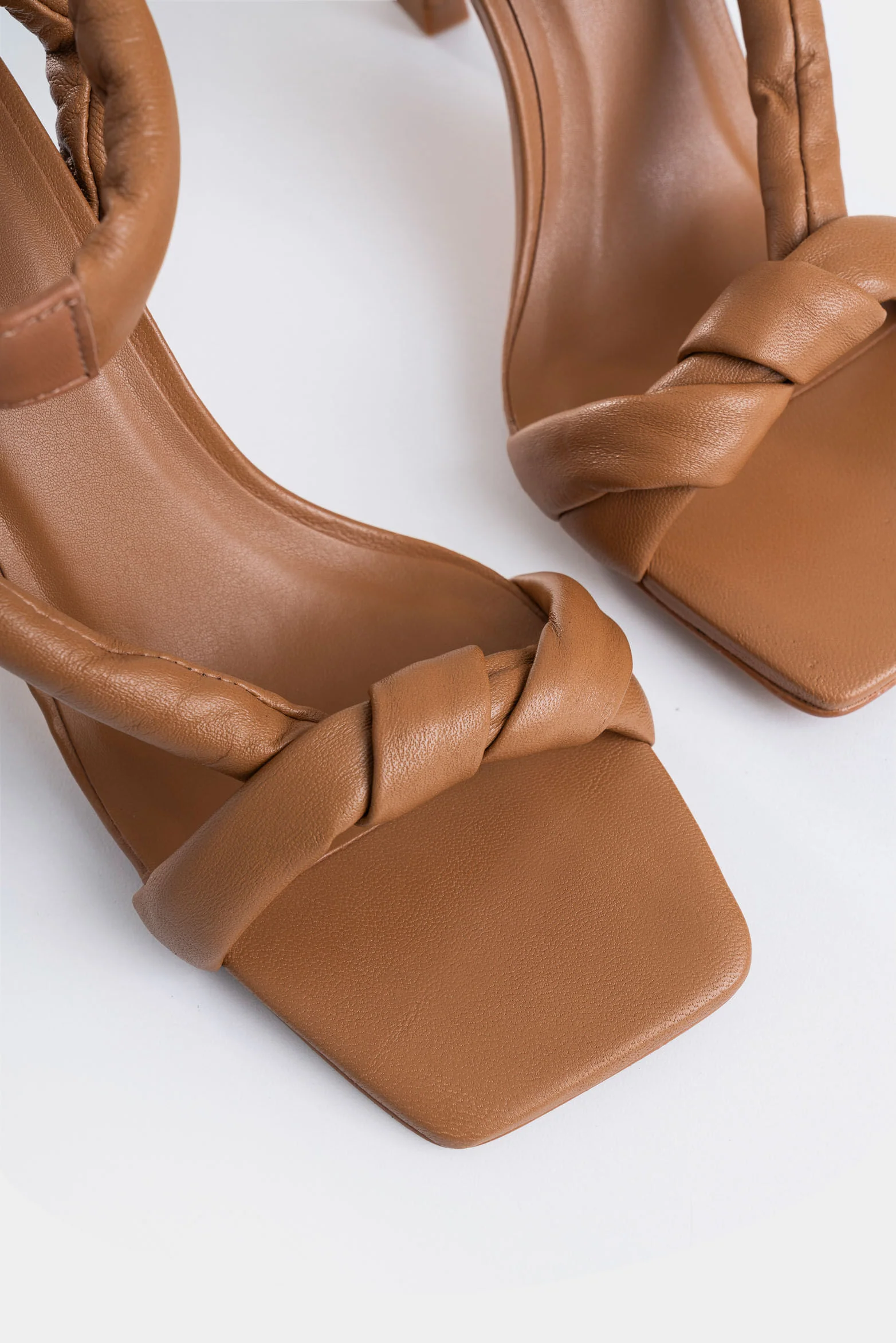 Geranio Napa Leather Sandals for Women with Ankle Tie - Image 5
