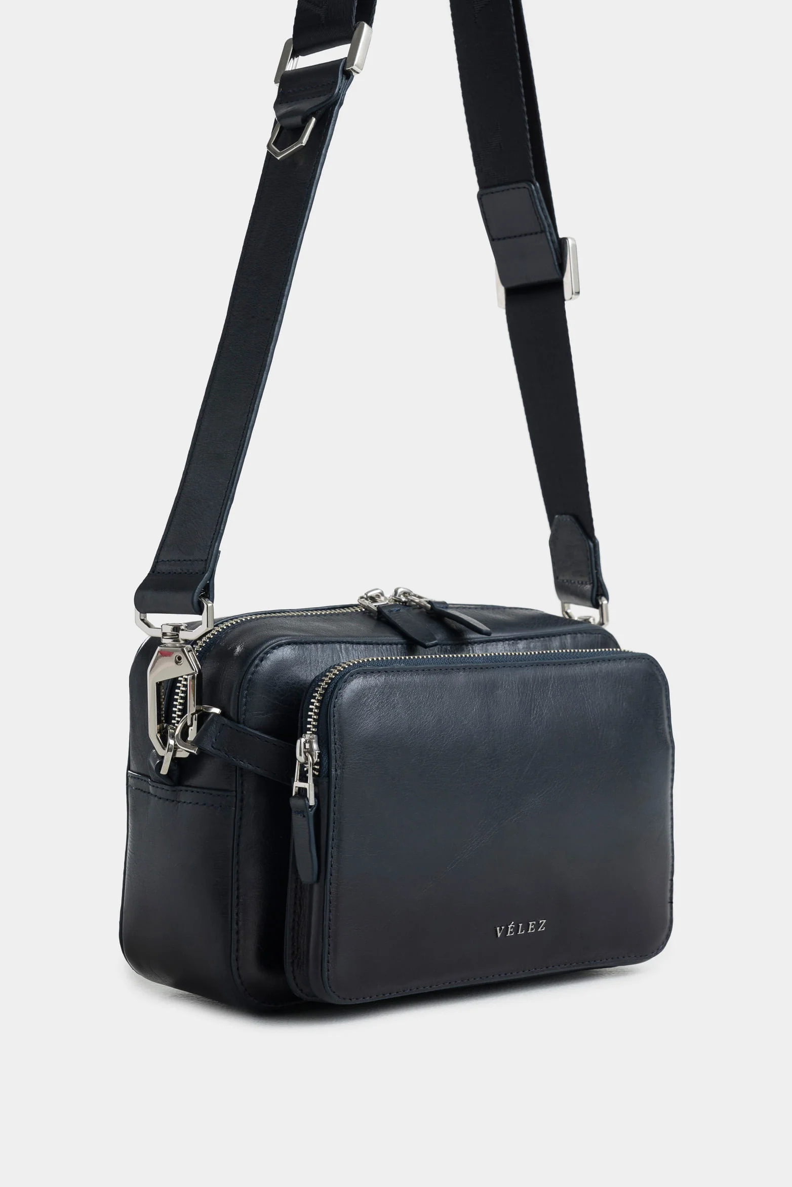 Halo Multifunctional Leather Hands-Free Bag for Men - Image 2