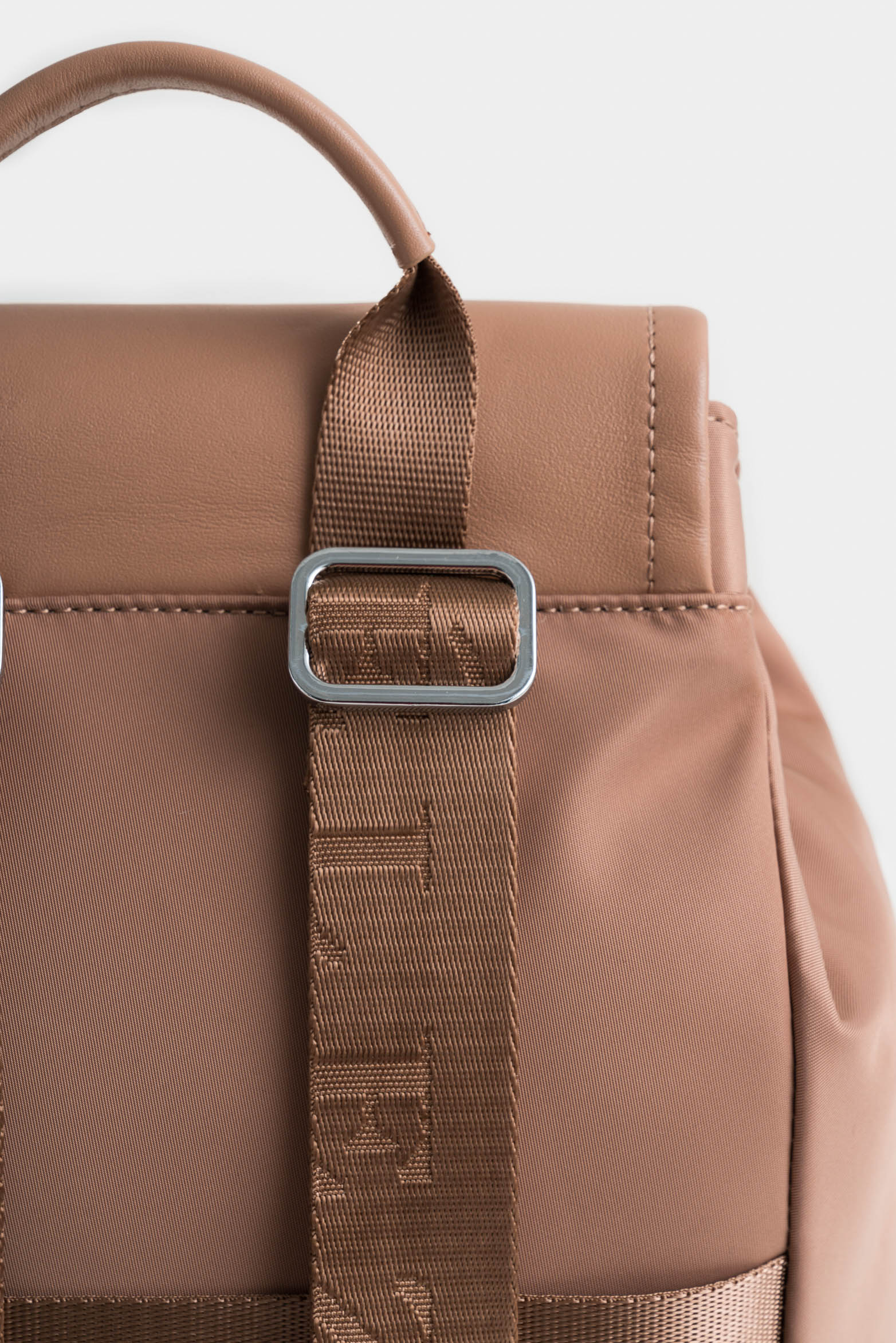 Ibiza Canvas and Leather Backpack with Pink Clasp for Women - Image 5
