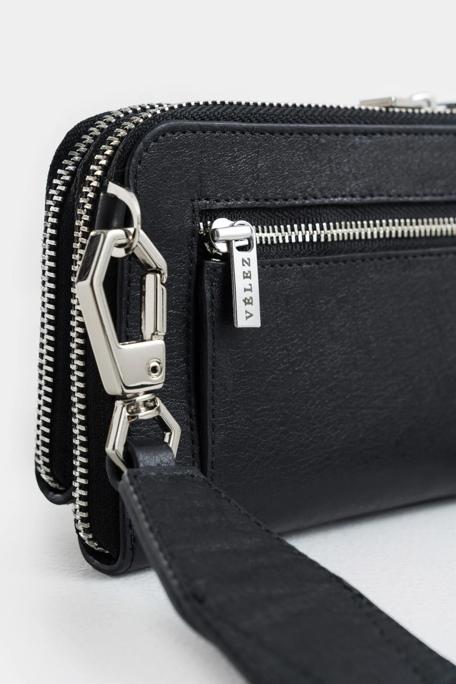 Ibiza Multi-function Leather Checkbook Holder for Women - Image 5