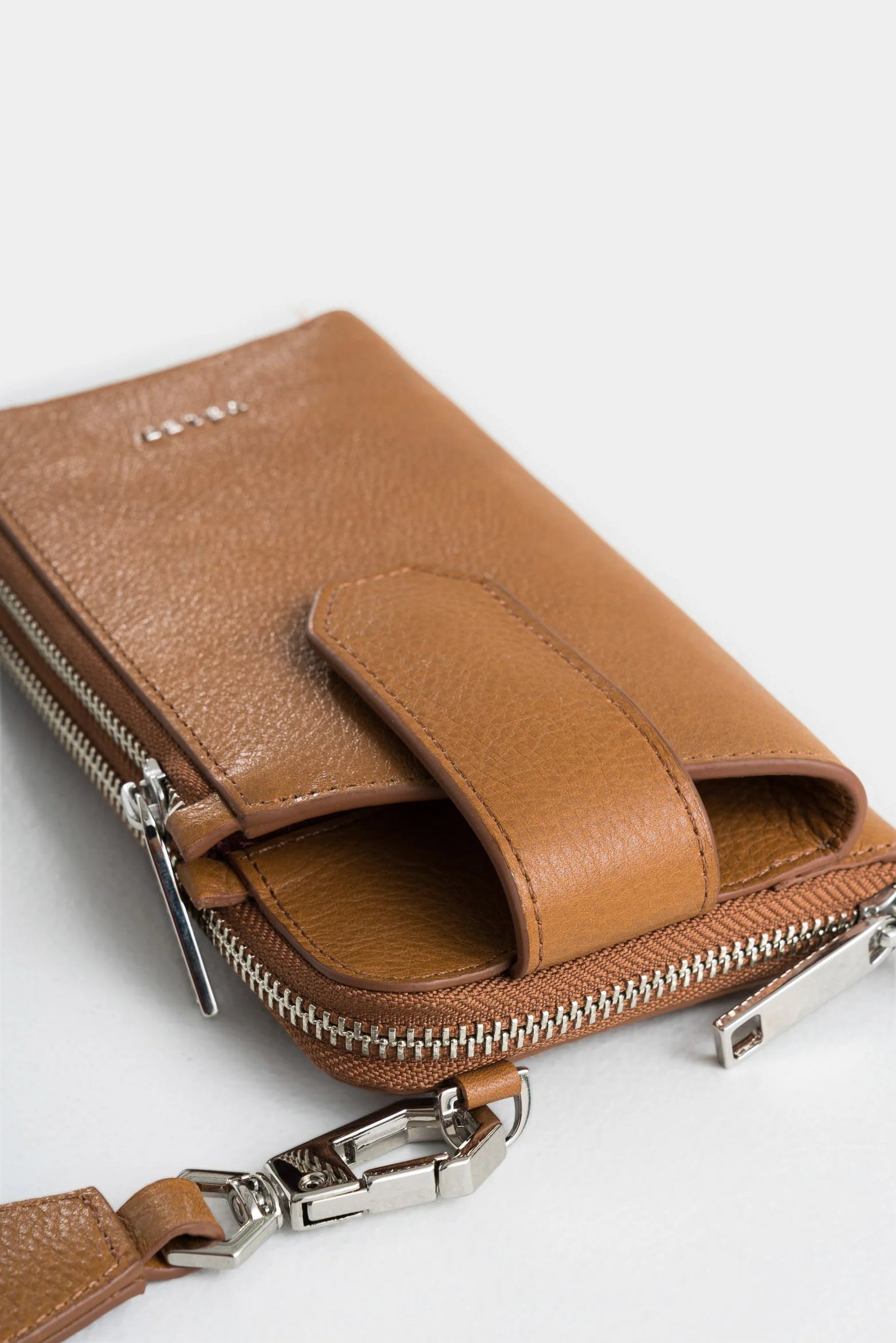 Ibiza multifunction leather checkbook holder for women - Image 4