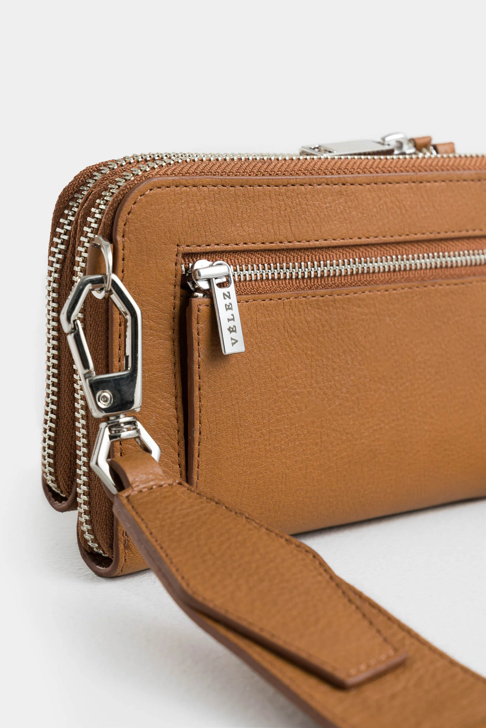 Ibiza multifunction leather checkbook holder for women - Image 5