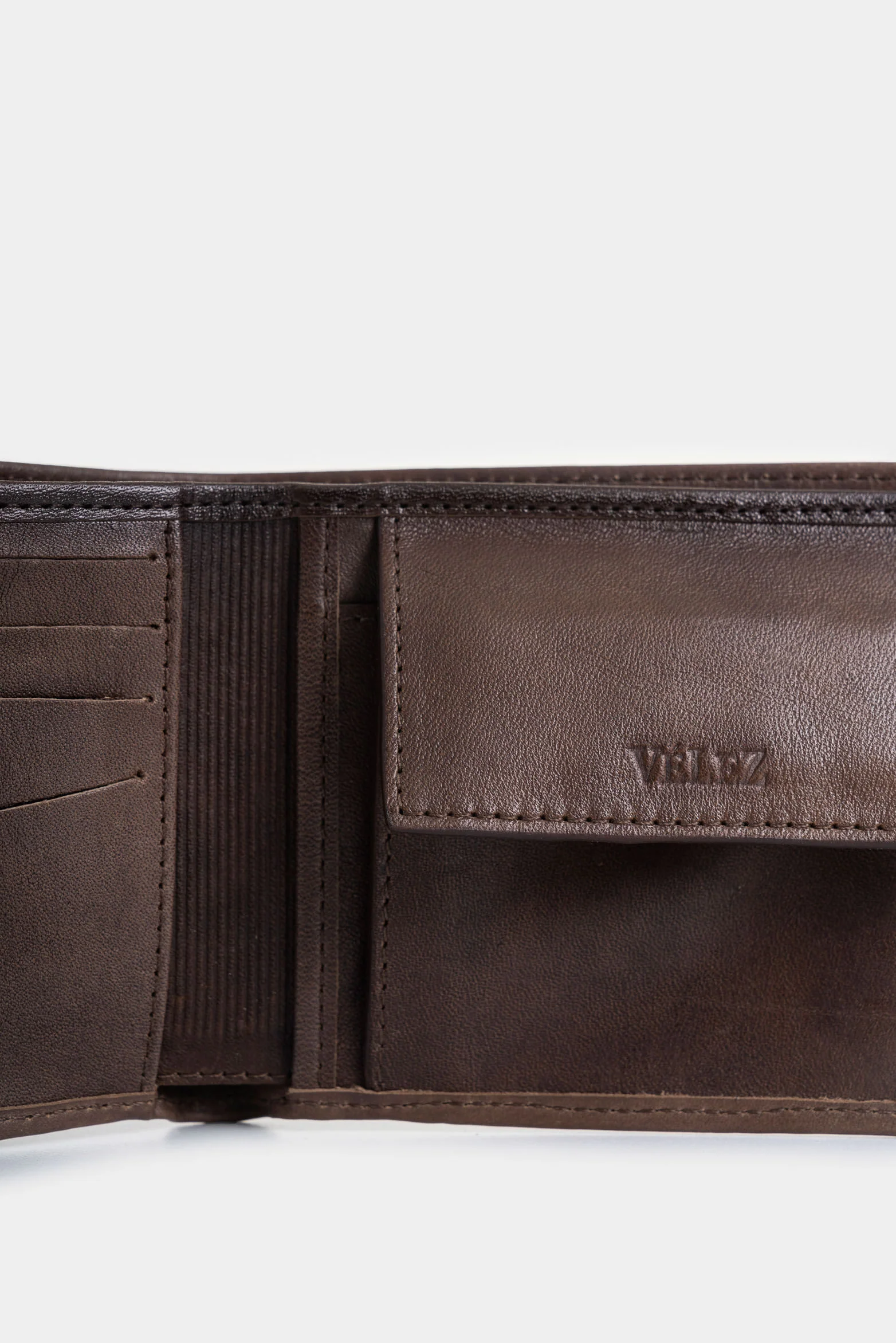 Kaleidos Leather Wallet for Men with Contrast Detail - Image 5