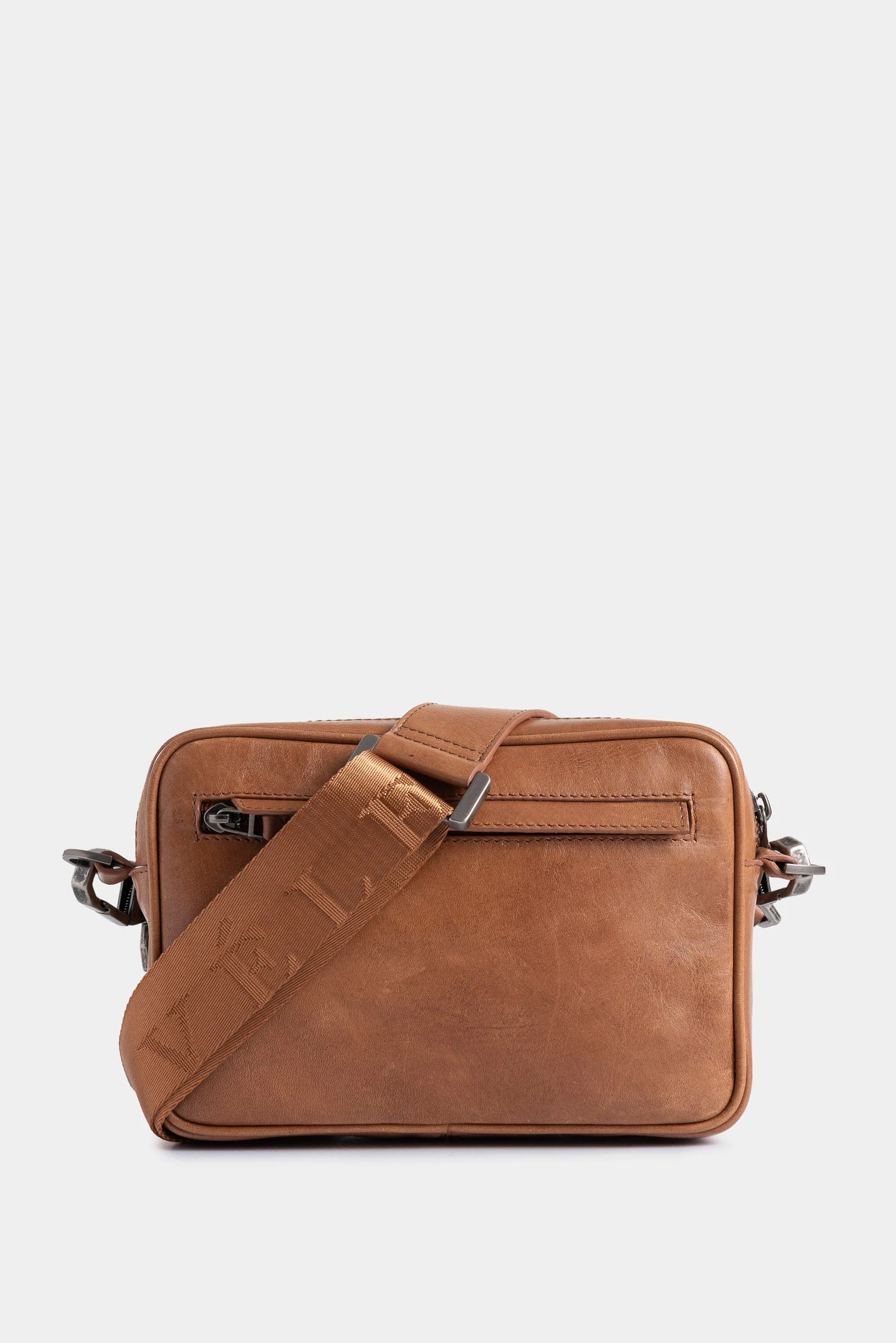 Kansas 2 Hands-Free Leather Bag for Men Slim - Image 3