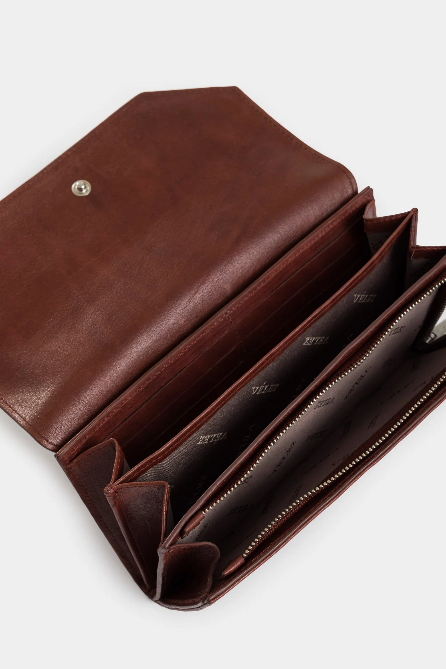Kauai structured leather checkbook holder for women - Image 5