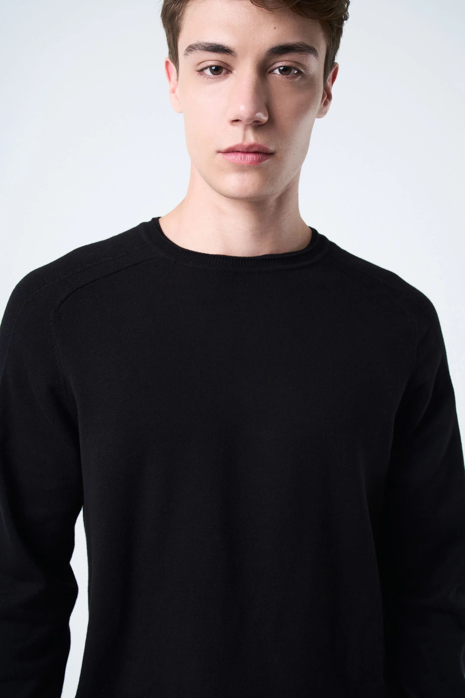 Knitted Cotton Sweater for Men with Raglan Sleeves - Image 5