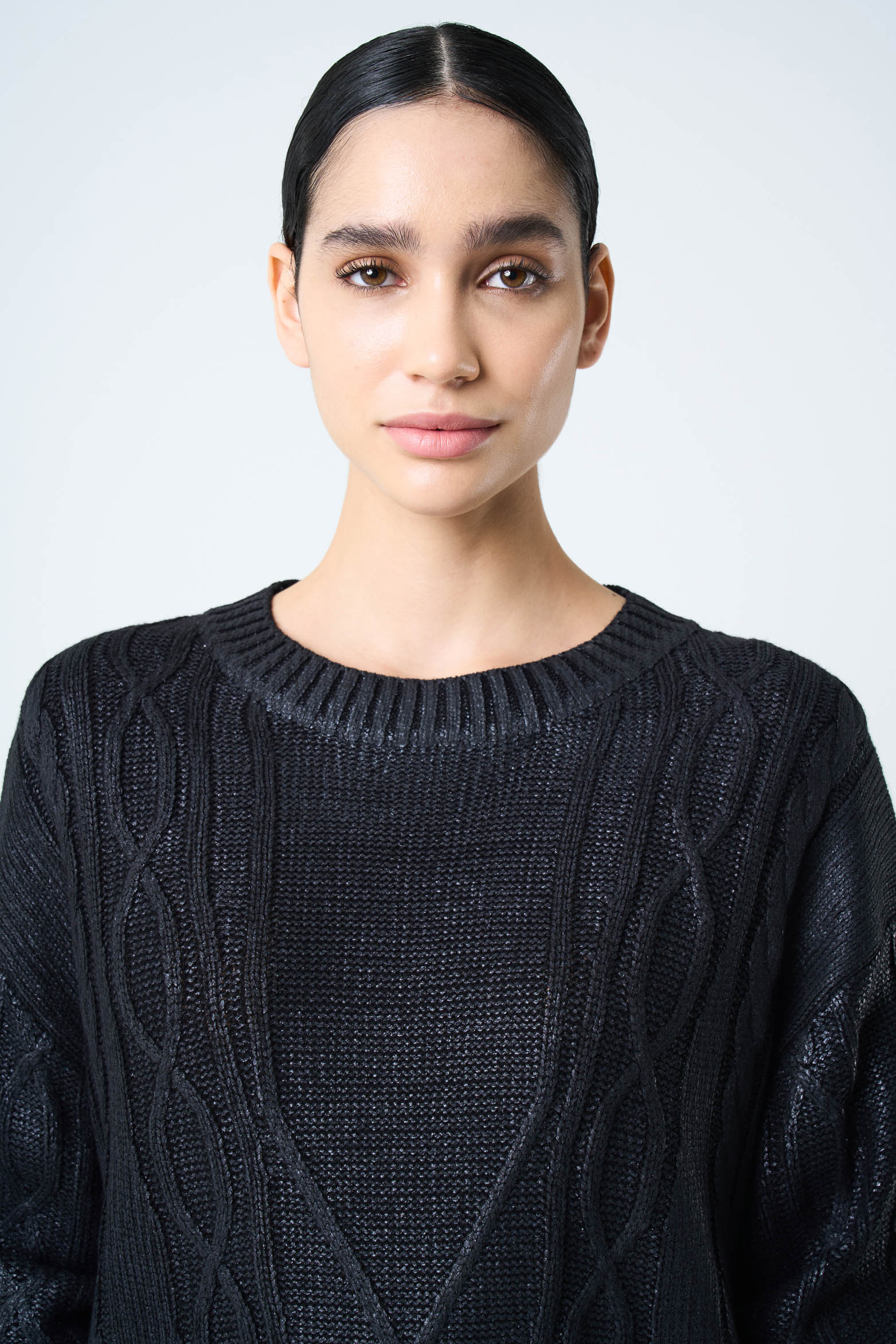 Layla knitted sweater for women with resin effect - Image 6
