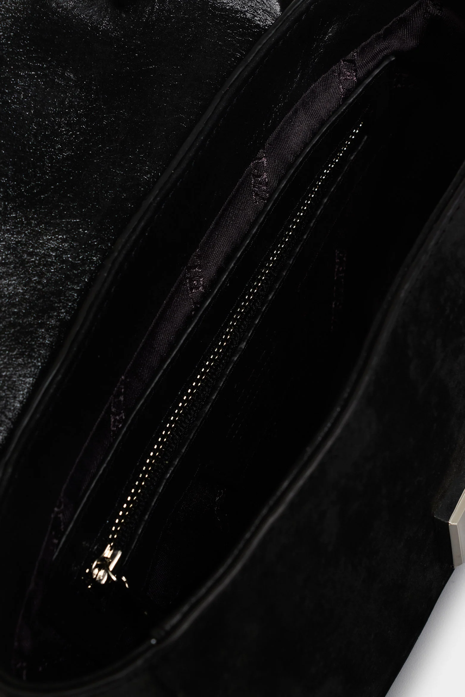 Lili Mini Leather Crossbody Bag for Women with Chain - Image 5