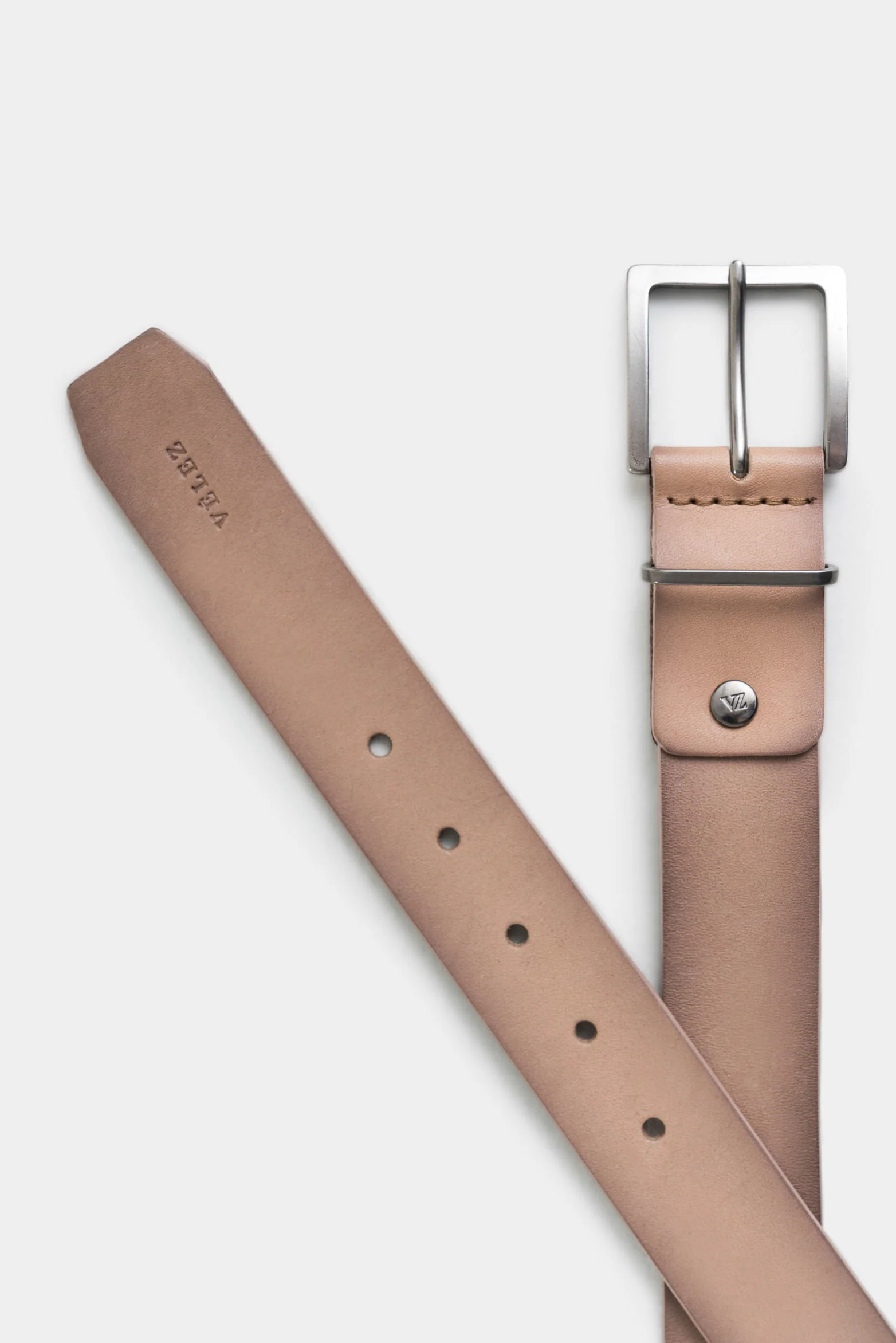 Luster Trapezoidal-Tip Leather Belt for Men - Image 2