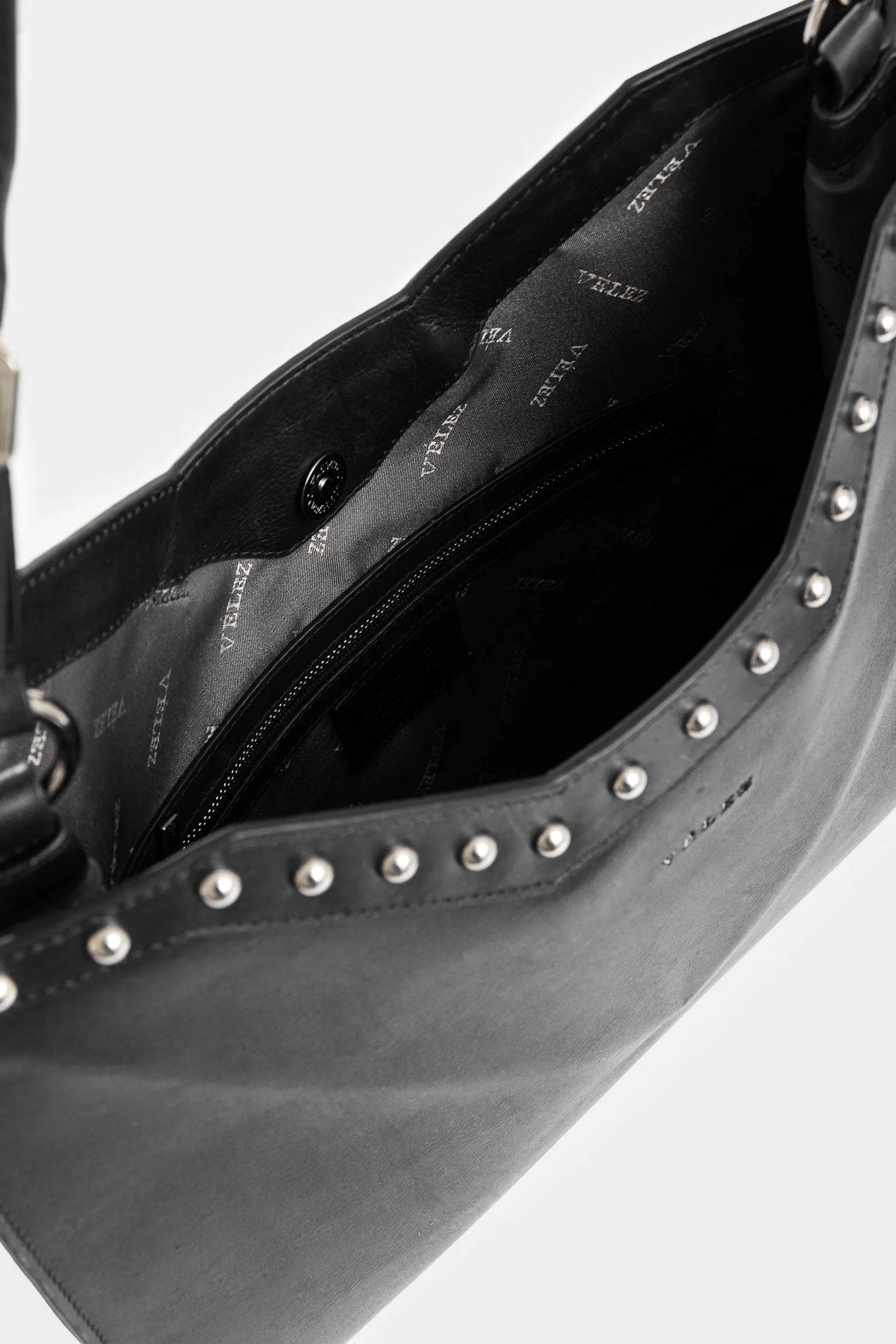 Magena Leather Shopping Bag for Women with Hexagonal Structure - Image 5