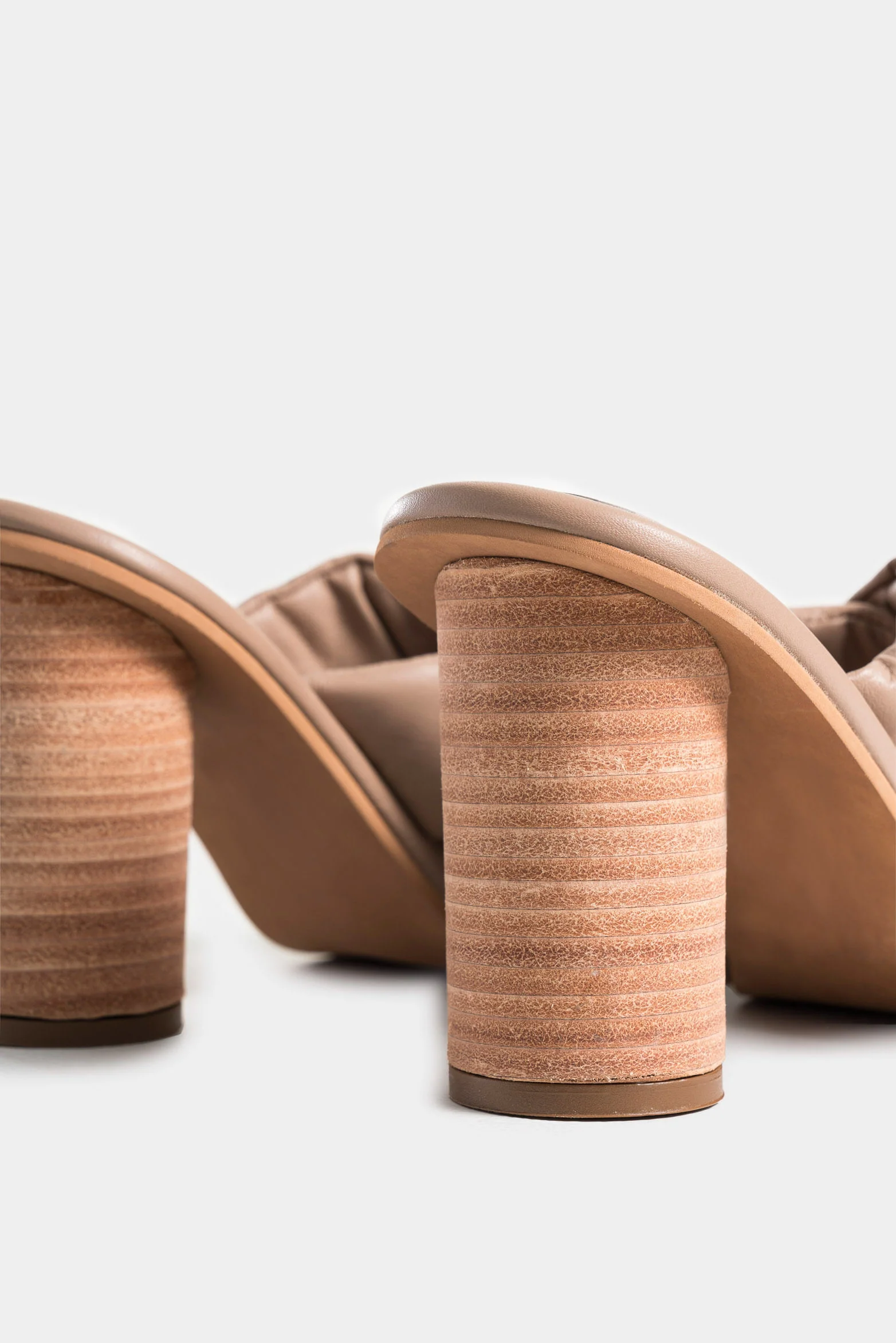 Mawi Leather Heeled Sandals for Women with Rounded Straps - Image 5