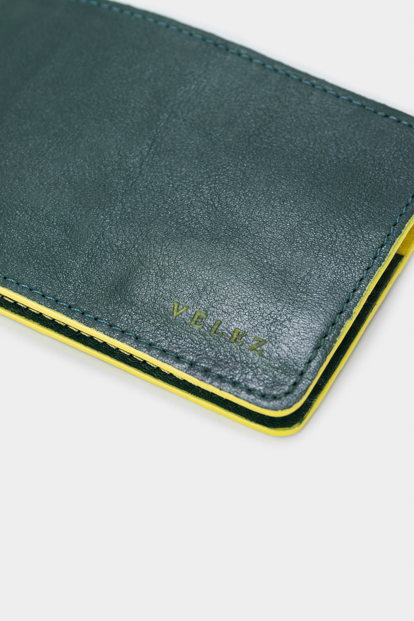 Men’s Aquila Wallet in Aquamarine Leather with Compact Design - Image 4