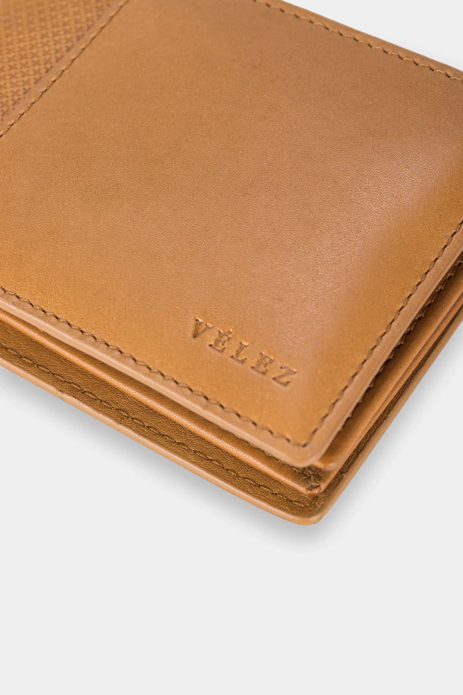 Men’s Draco Leather Wallet with Mixed Textures - Image 4