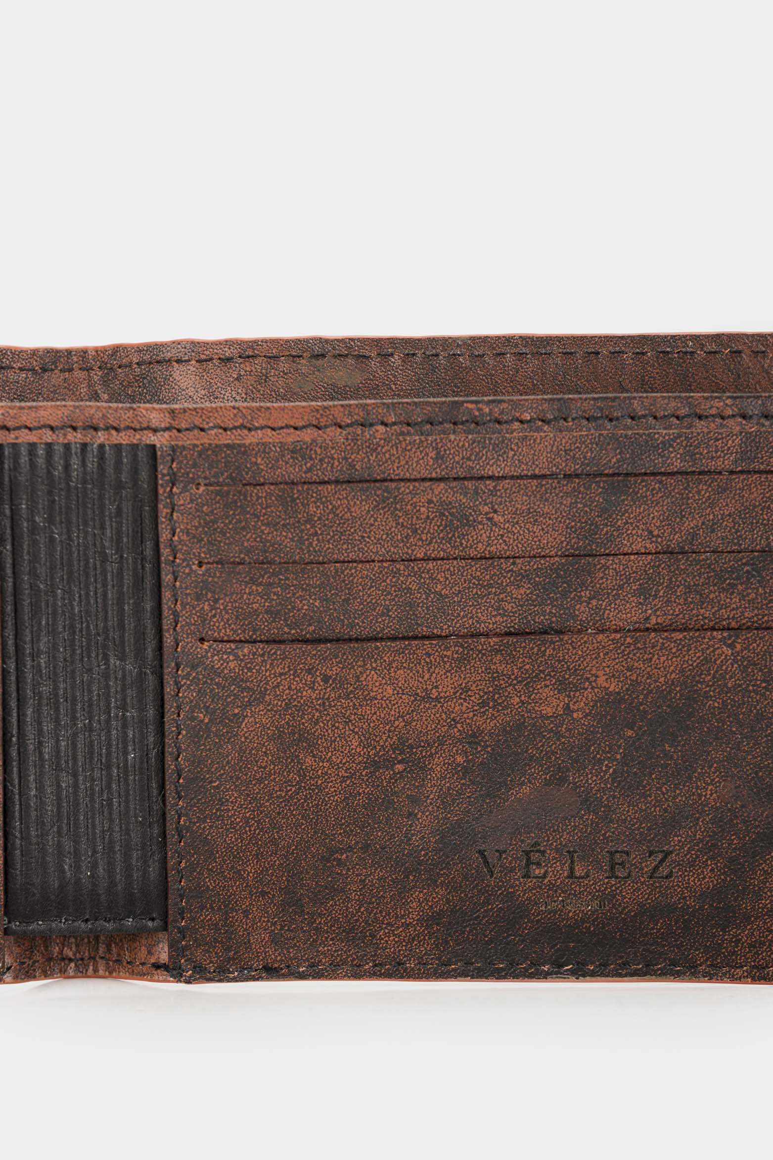 Men’s Leather Trekking Wallet with Handcrafted Finish - Image 5