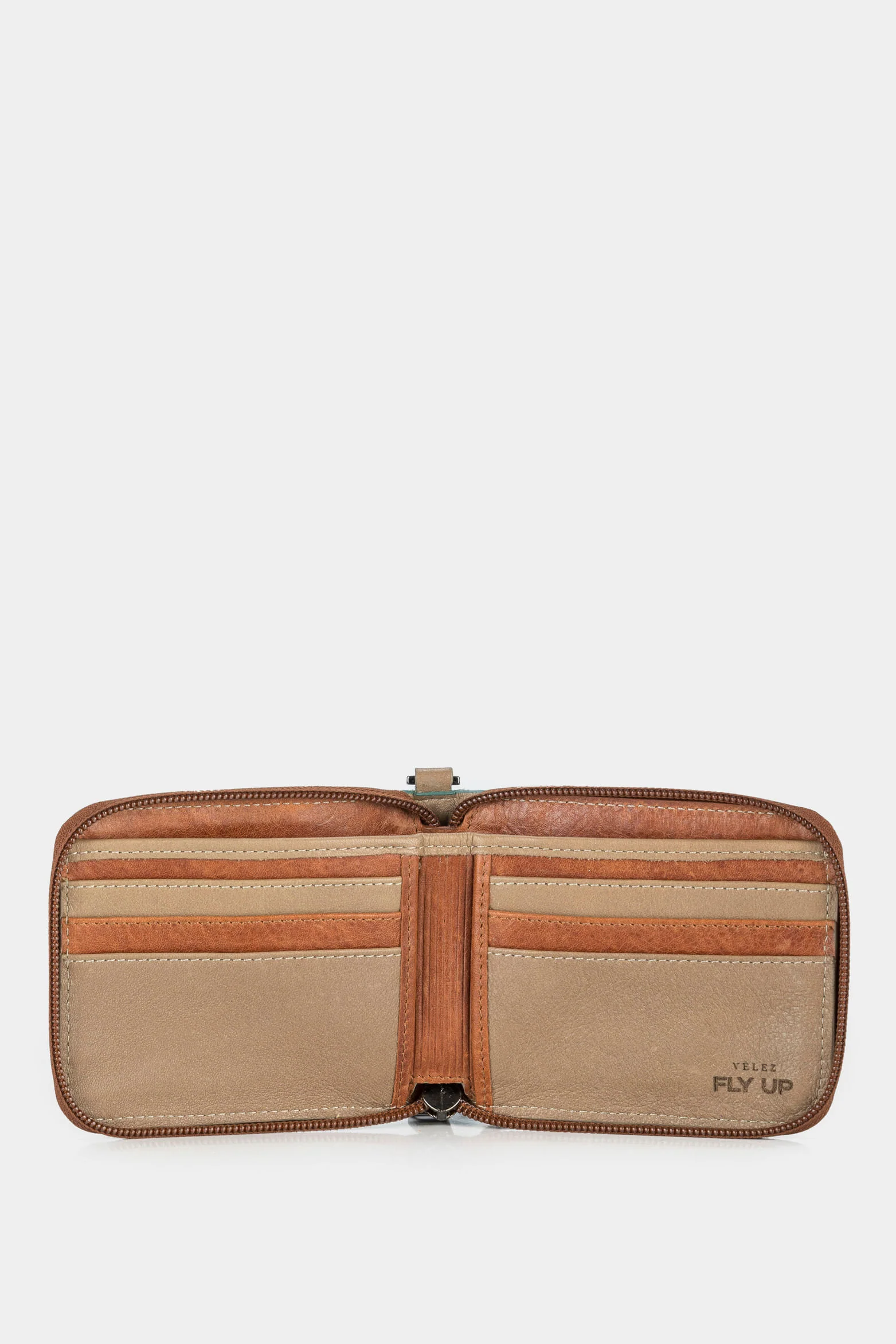 Men’s Lebrunt Leather Wallet with Removable Chain and Carabiner - Image 2