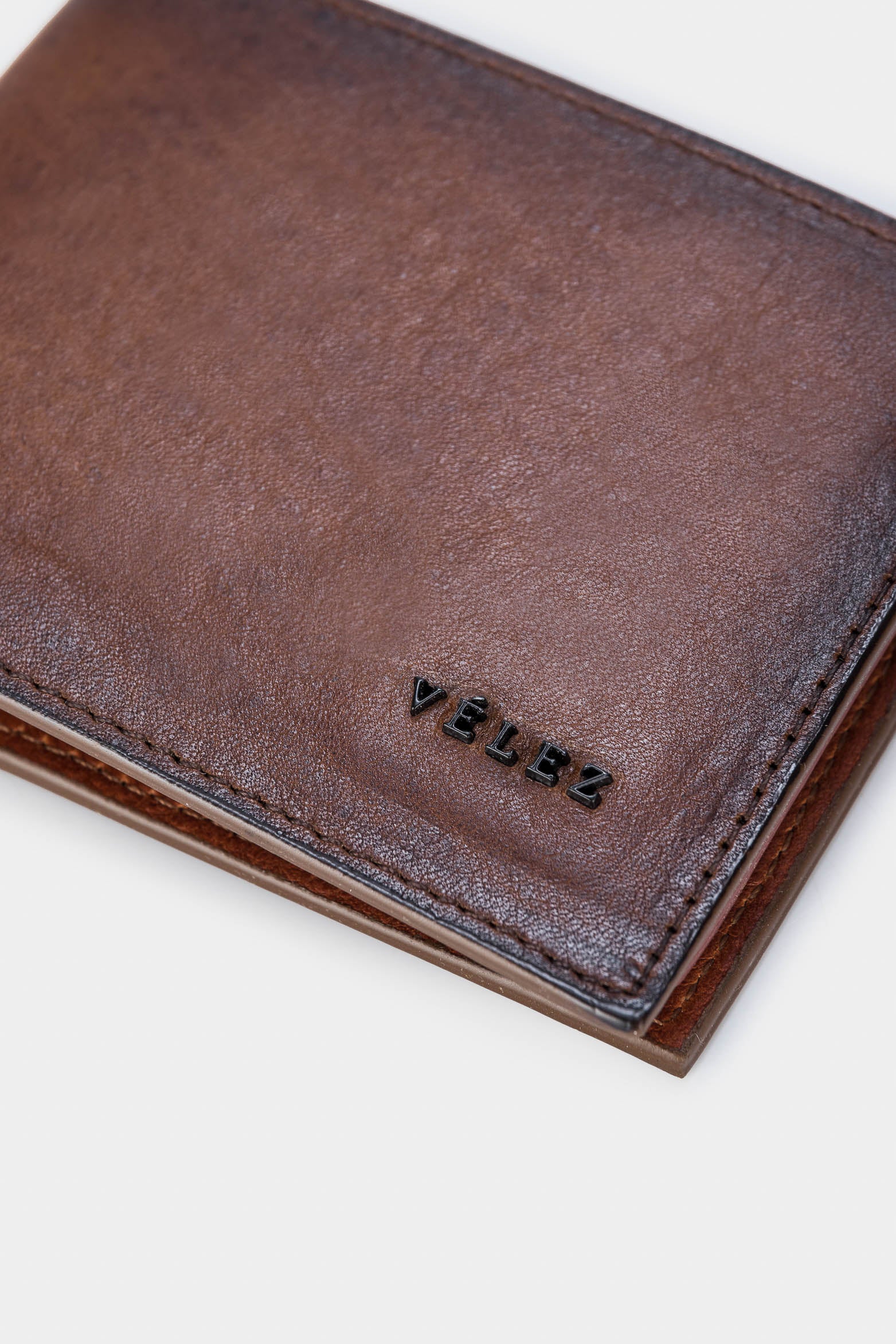 Men’s Onyx Leather Multi-Compartment Wallet - Image 4
