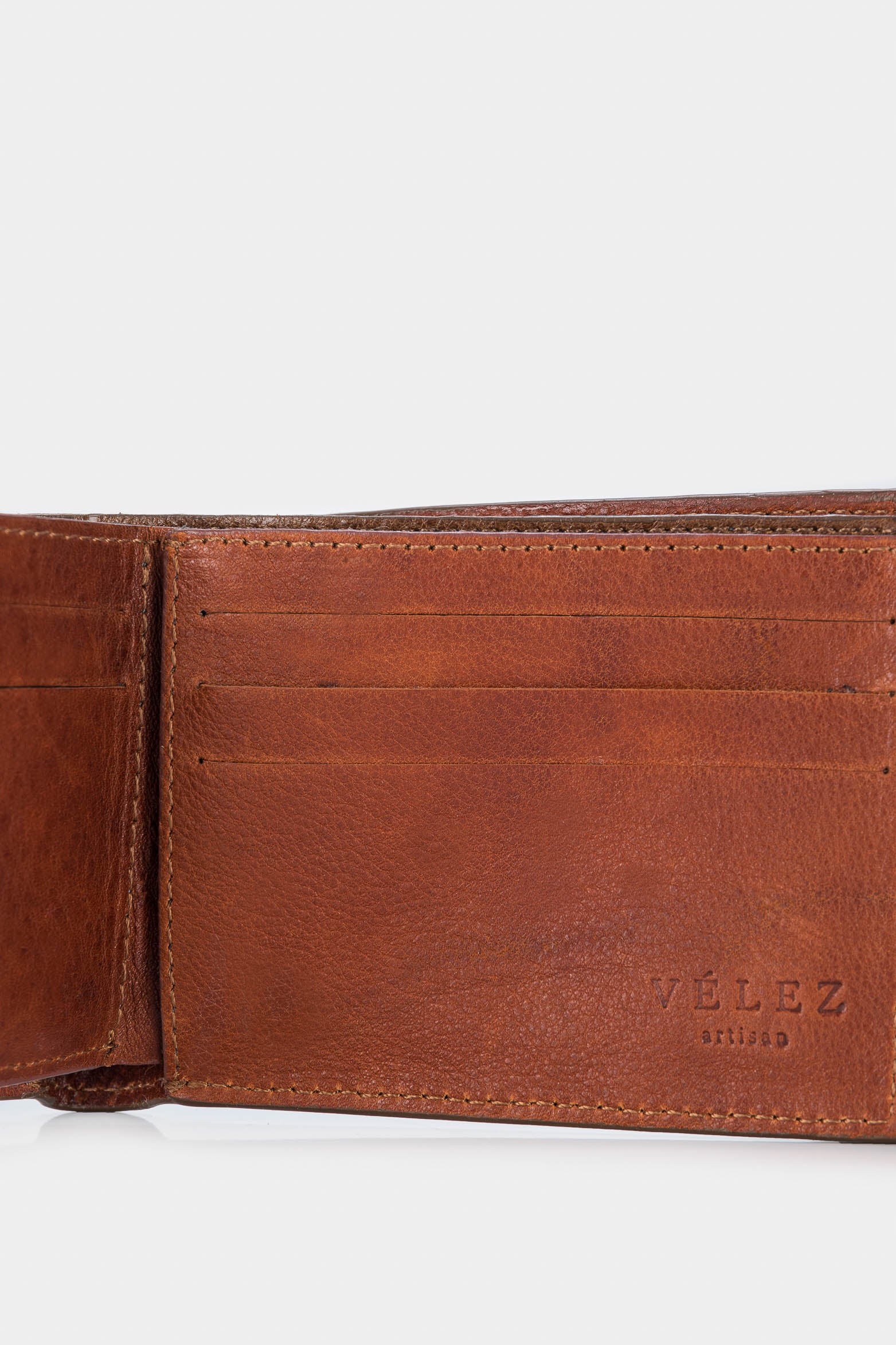 Men’s Onyx Leather Multi-Compartment Wallet - Image 5