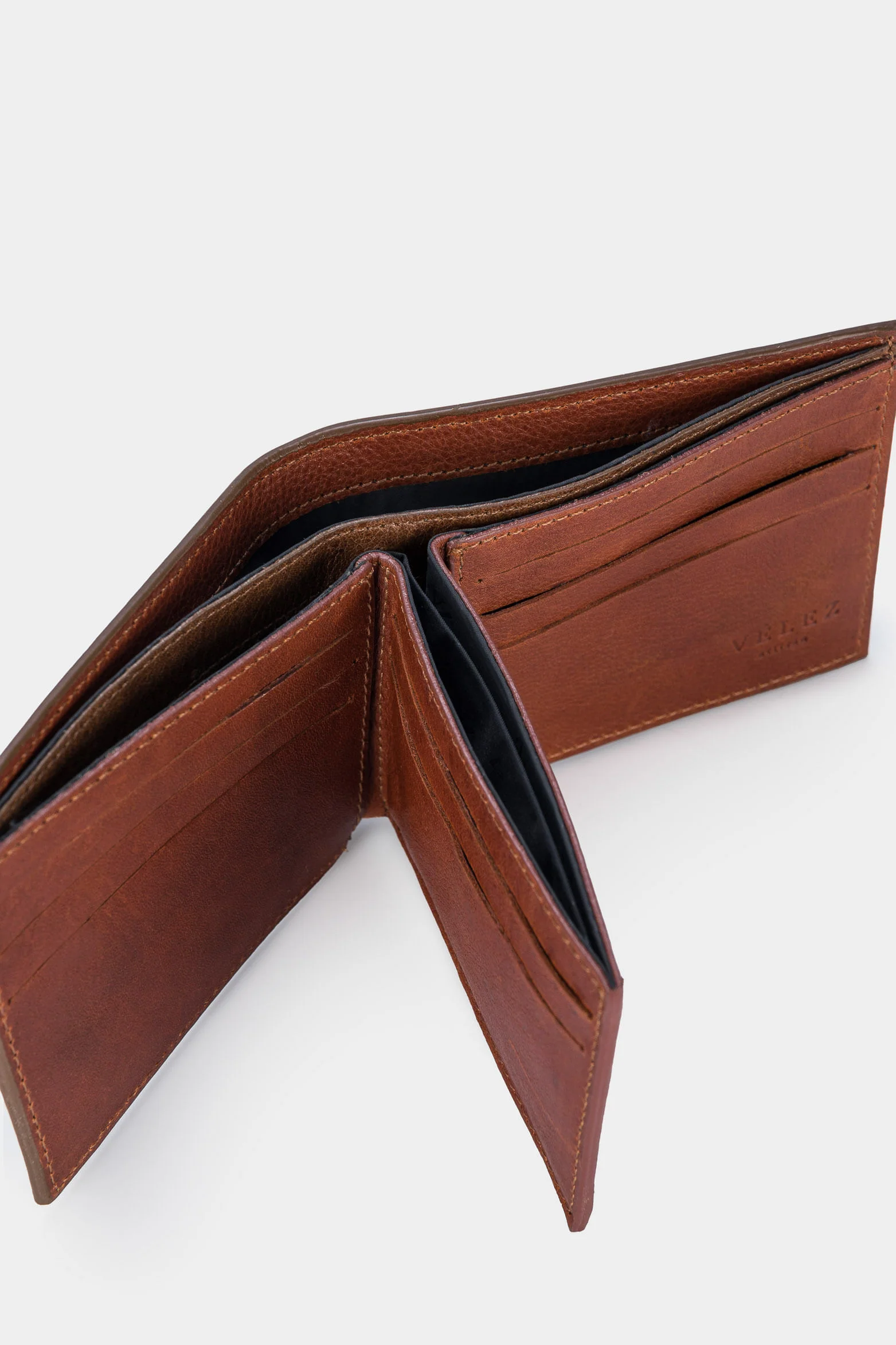 Men’s Onyx Leather Multi-Compartment Wallet - Image 6