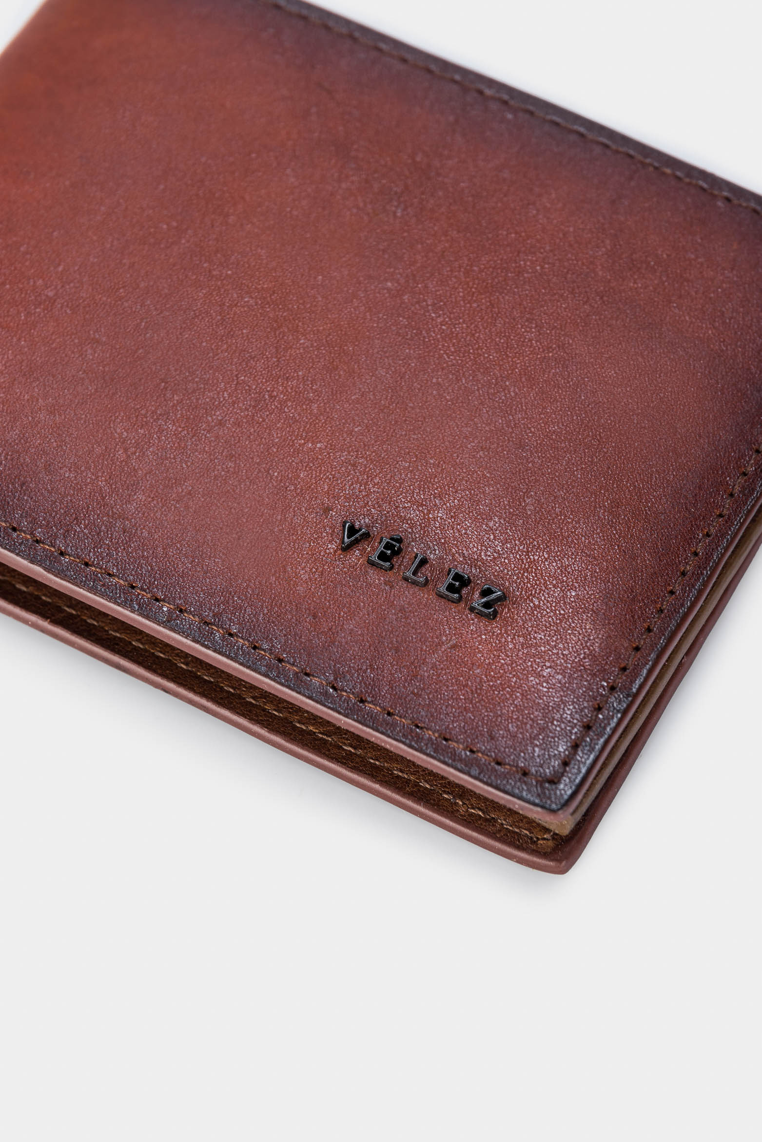 Men’s Onyx Leather Multi-Compartment Wallet - Image 4