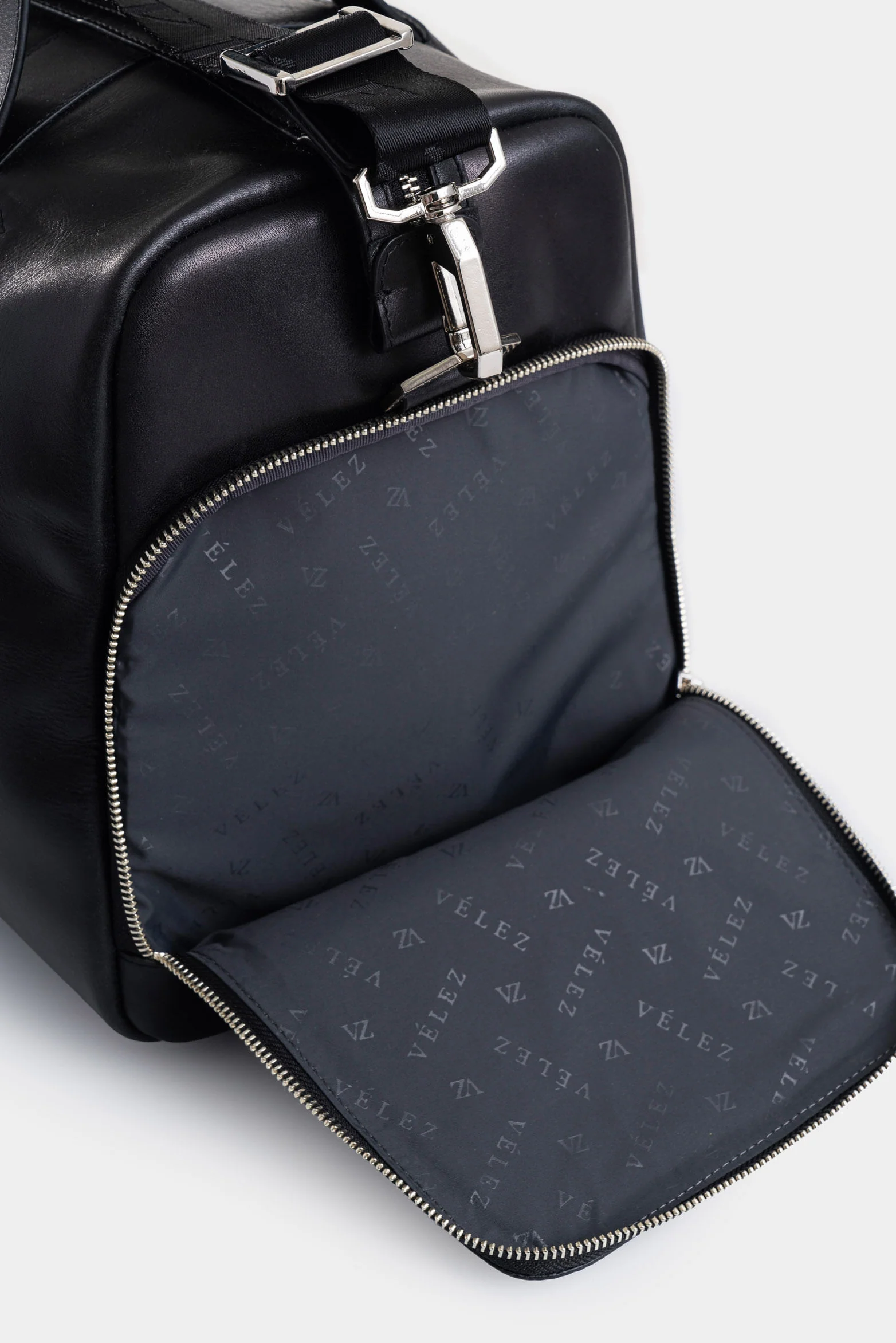 Men’s Satchel bag Esencial 2 Leather Bag Aged Effect - Image 5
