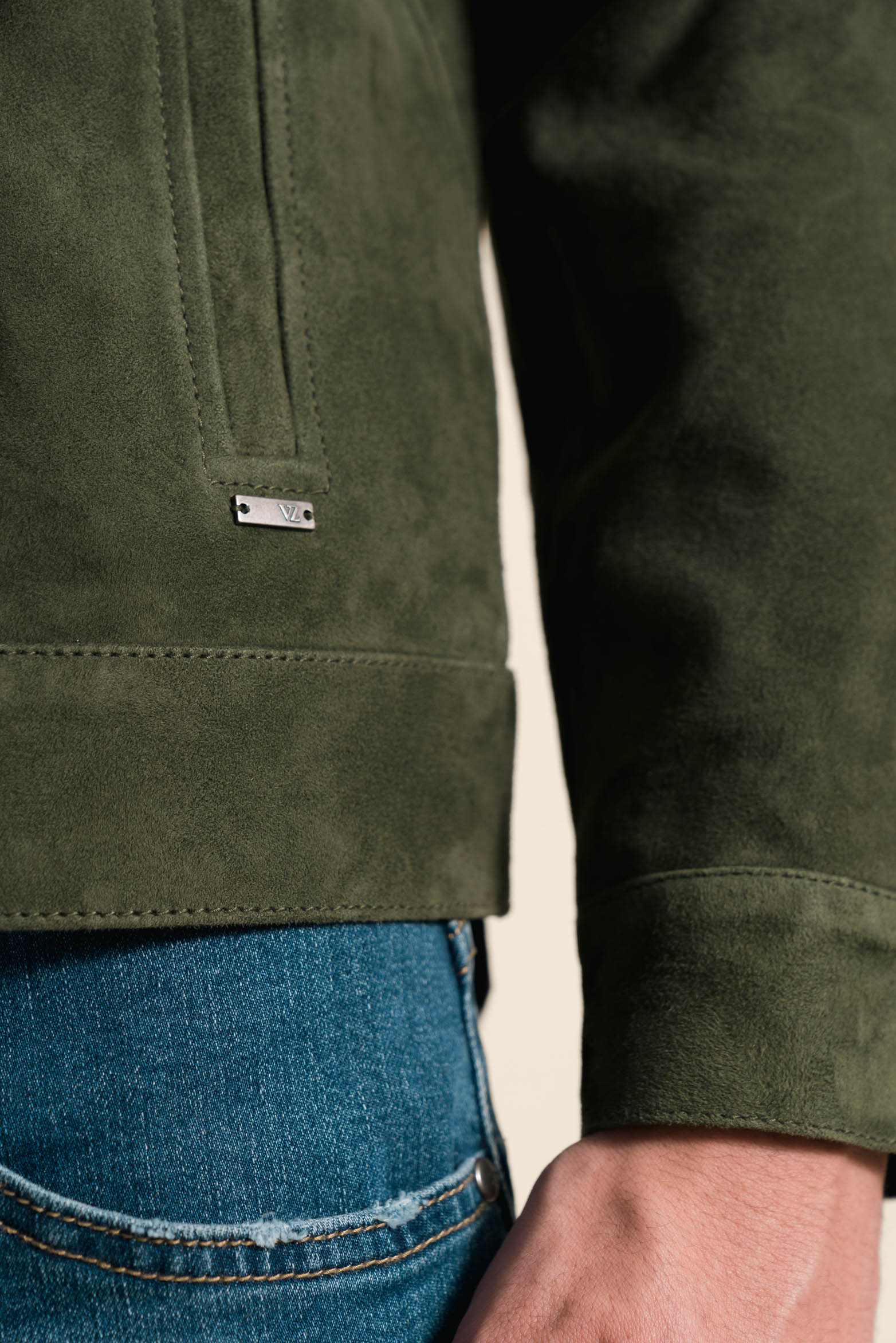 Men's Chambray Collar Zambeze Suede Jacket - Image 4