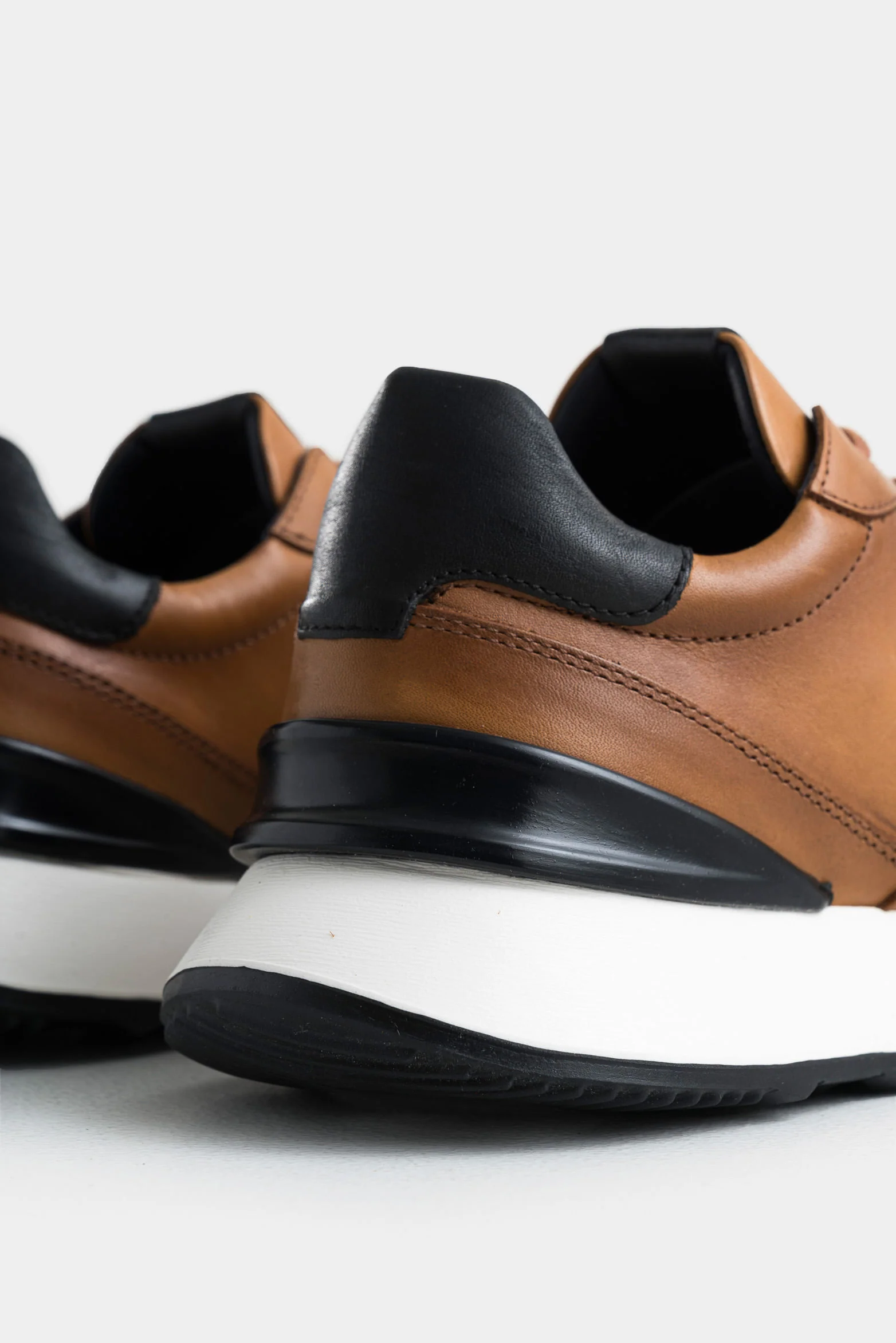 Men's Cooper 3 Leather Sneakers with Contrast Spoiler - Image 5