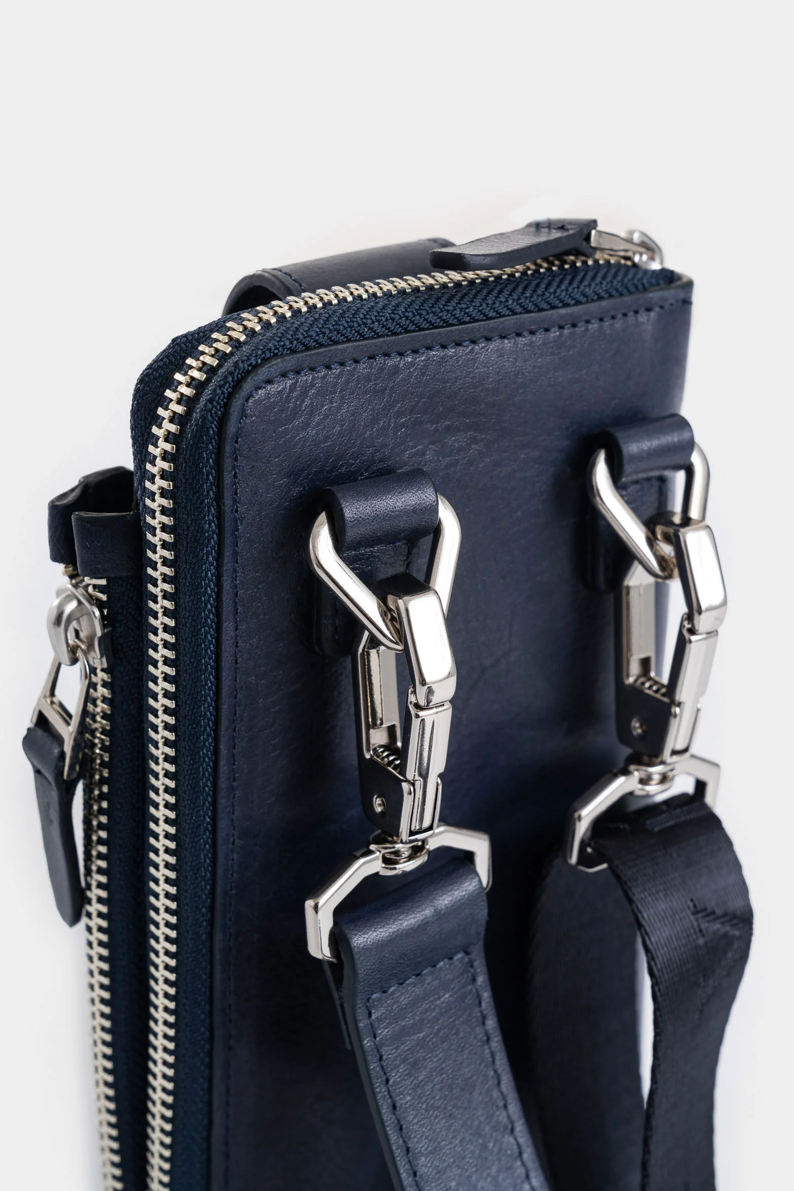 Men's Leather Wallet with Cell Phone Pocket - Image 4