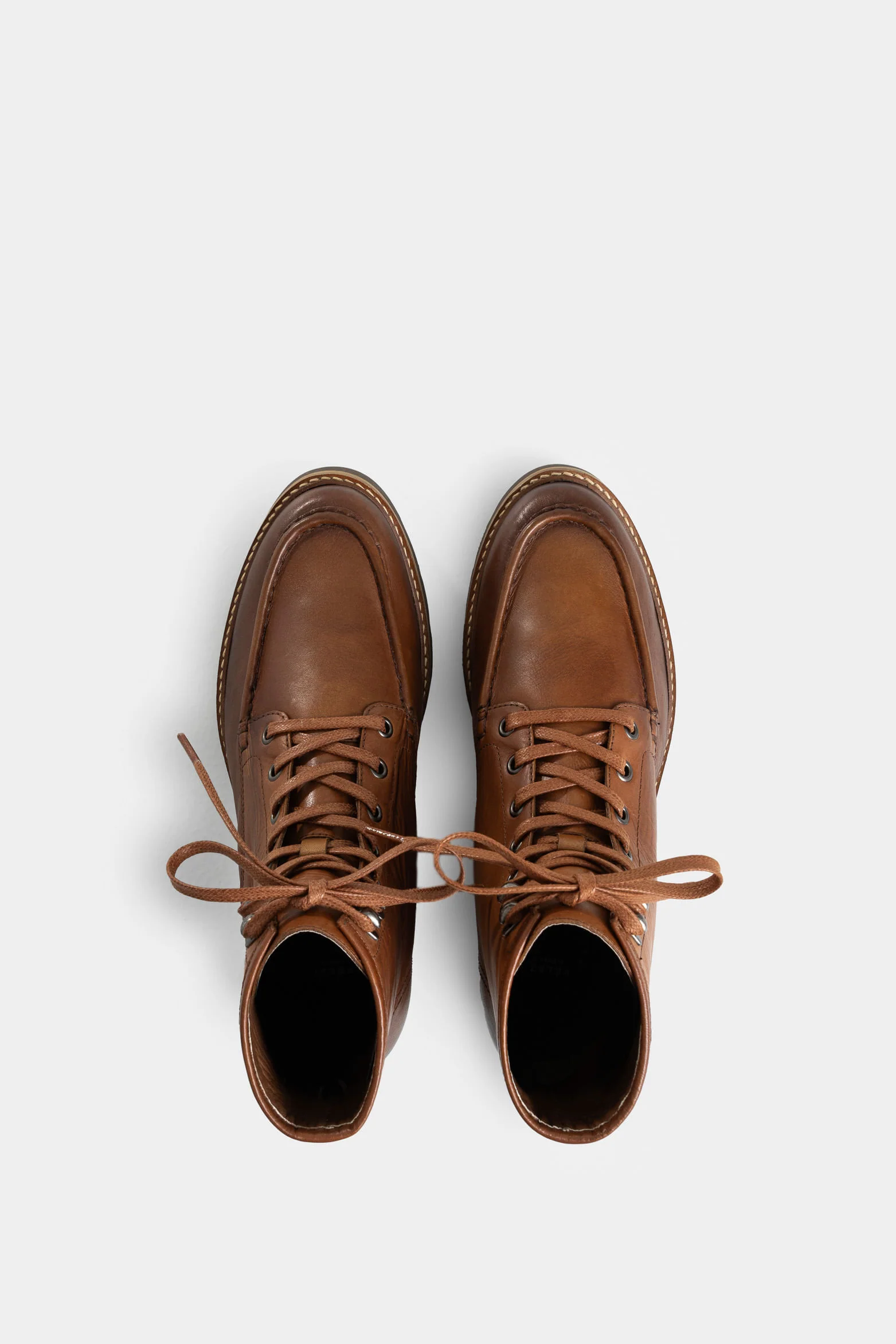 Men's Luster Leather Boots with Aged Effect - Image 4