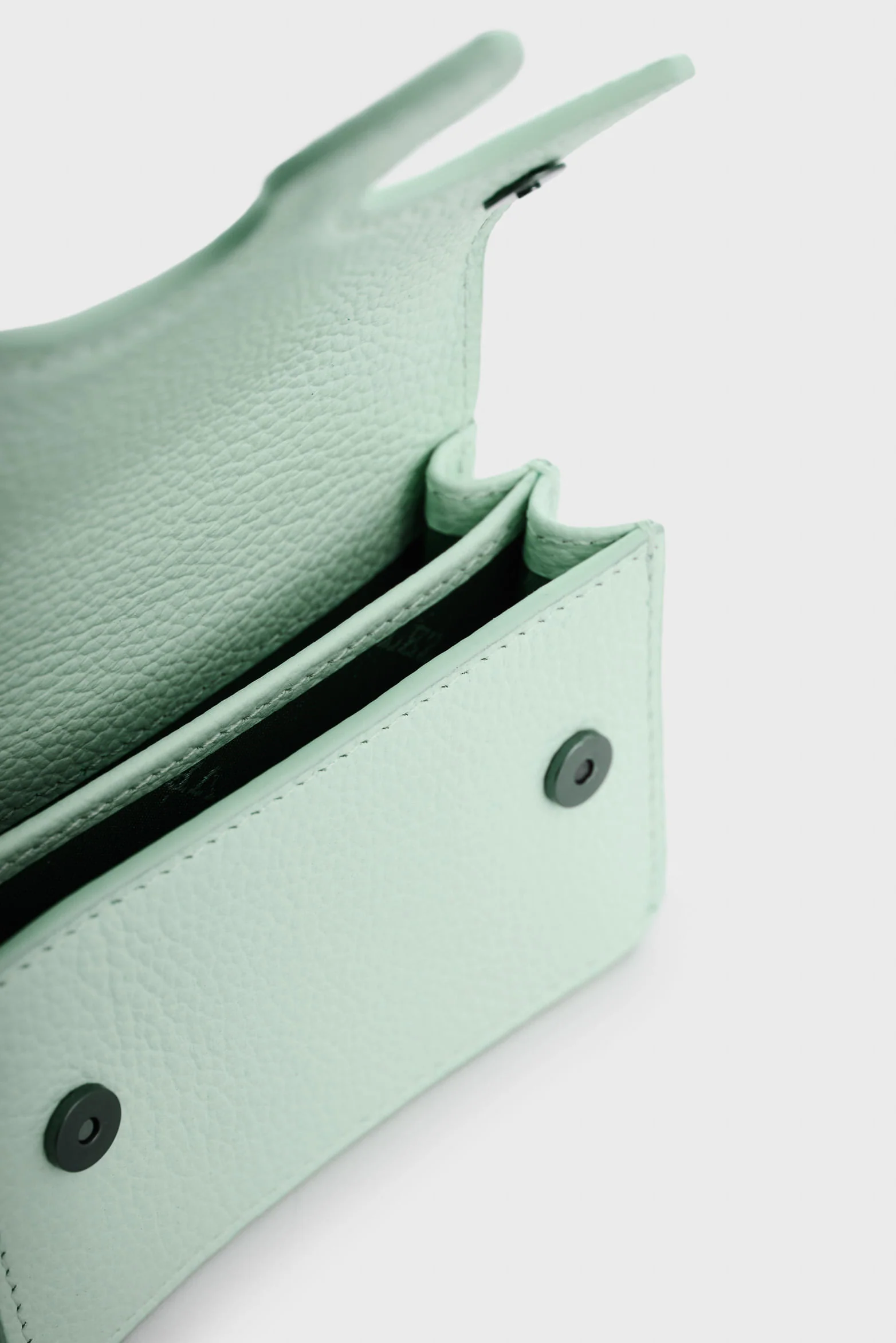 Mini Garniel leather coin purse for women - Image 5